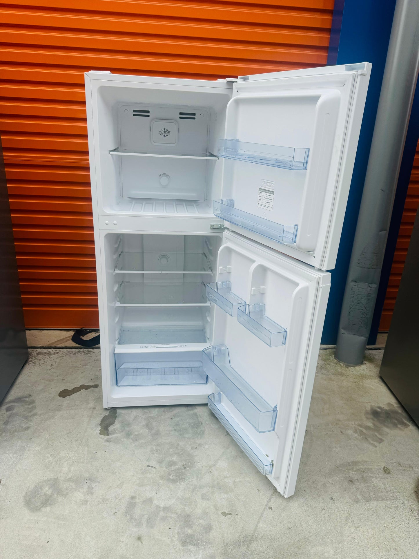 **YOKOHAMA 198 LITRES FRIDGE FREEZER**