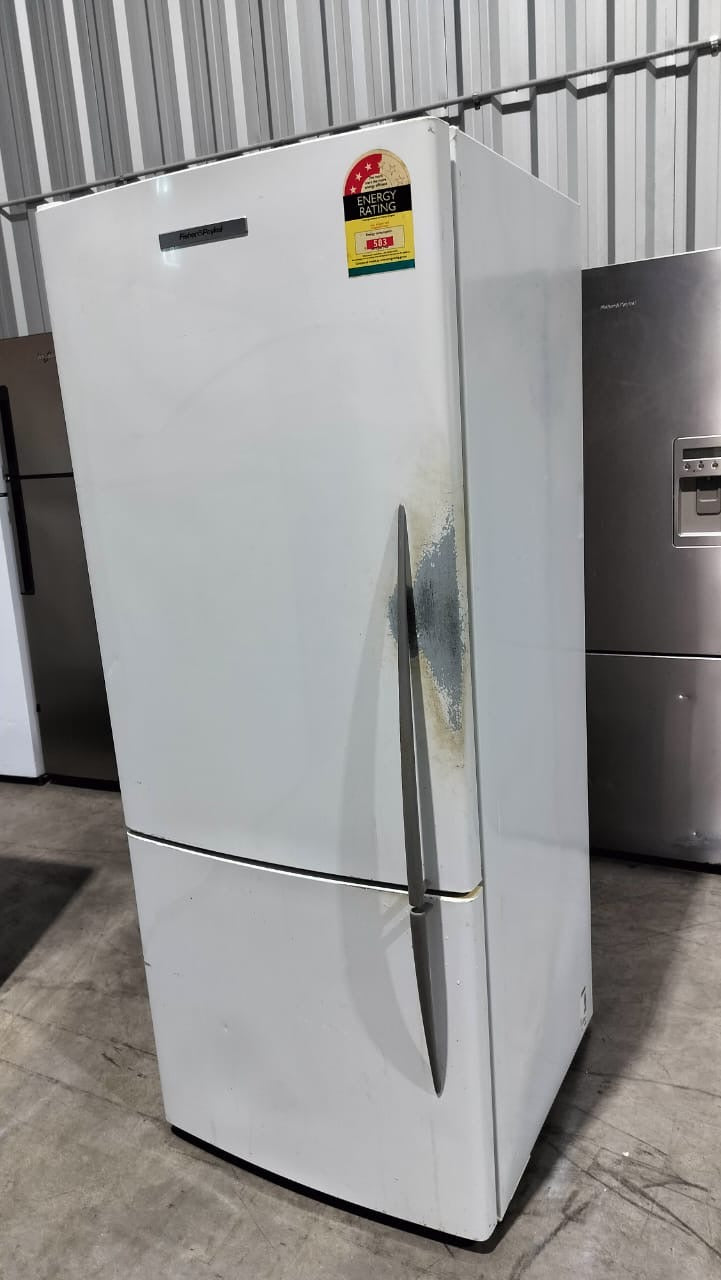 **FISHER & PAYKEL 570 LITRES FRIDGE FREEZER**