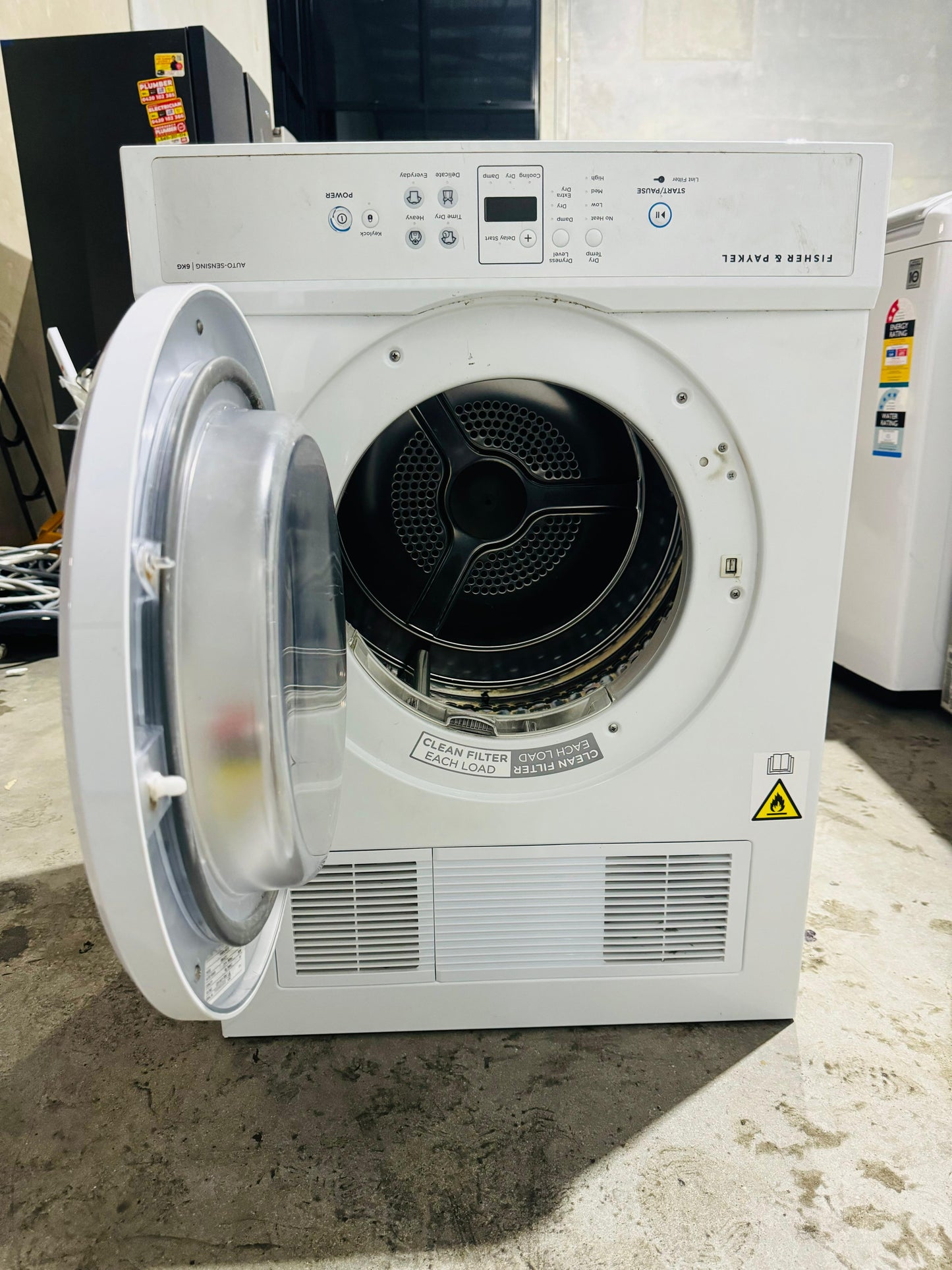 **FISHER & PAYKEL 6KGS DRYER**