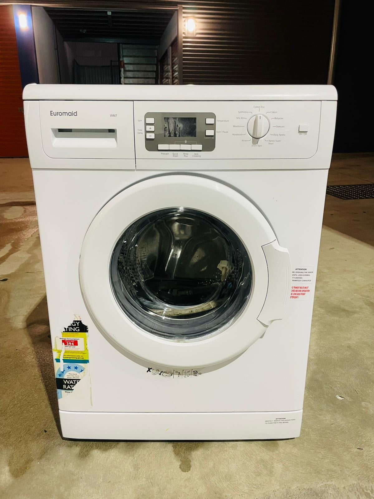 **EUROMAID 7 KGS FRONT LOADER WASHING MACHINE**