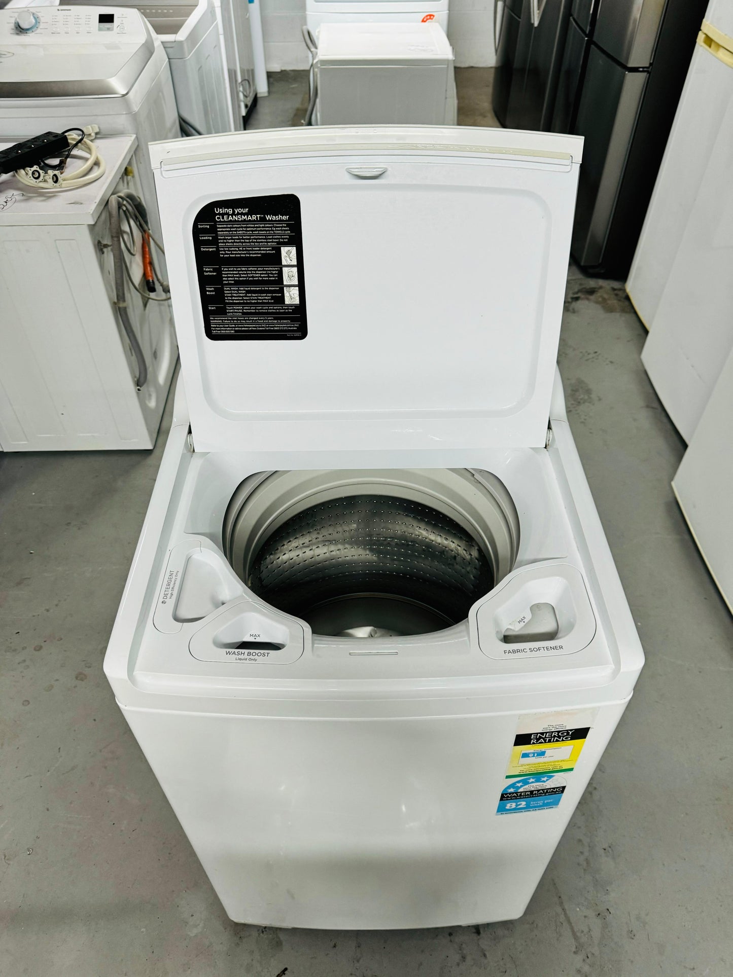 **FISHER & PAYKEL 8KGS TOP LOADER WASHING MACHINE**