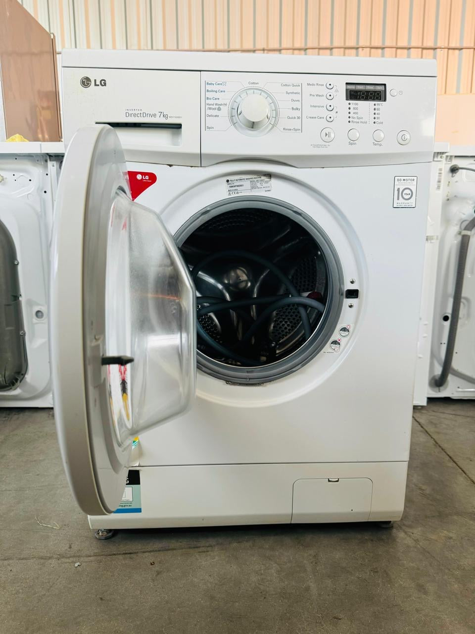 **LG 7KGS FRONT LOADER WASHING MACHINE**