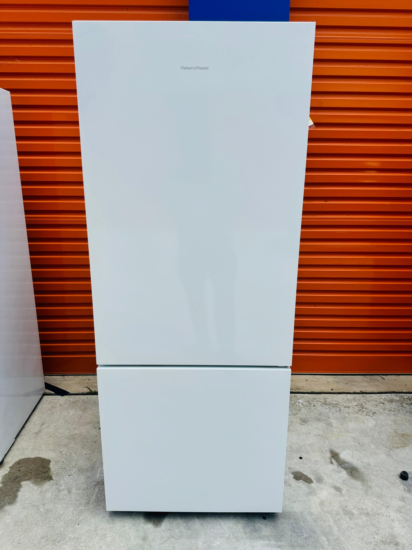 **FISHER & PAYKEL 442 LITRES FRIDGE FREEZER**