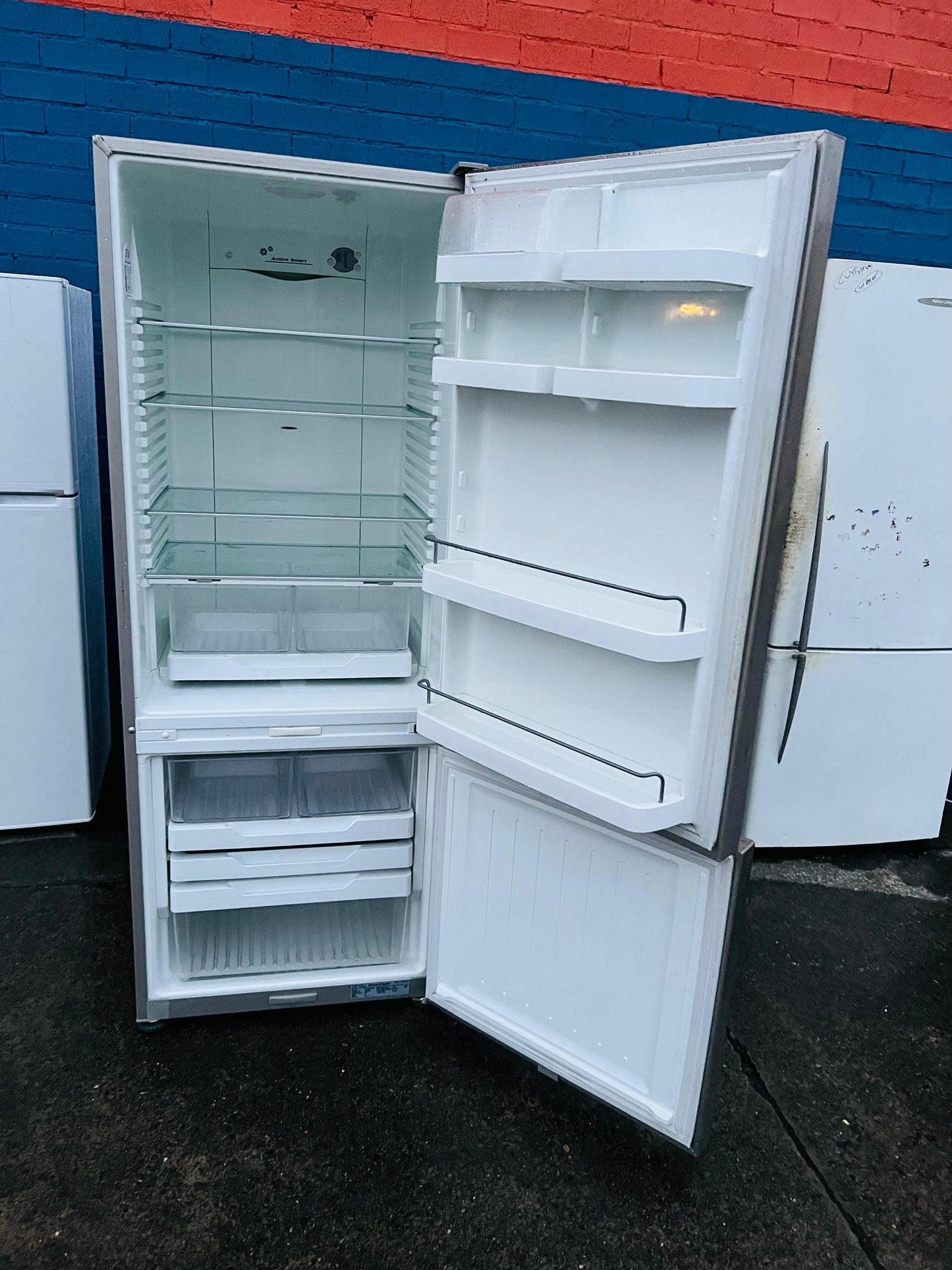 **FISHER & PAYKEL 403 LITRES FRIDGE FREEZER**