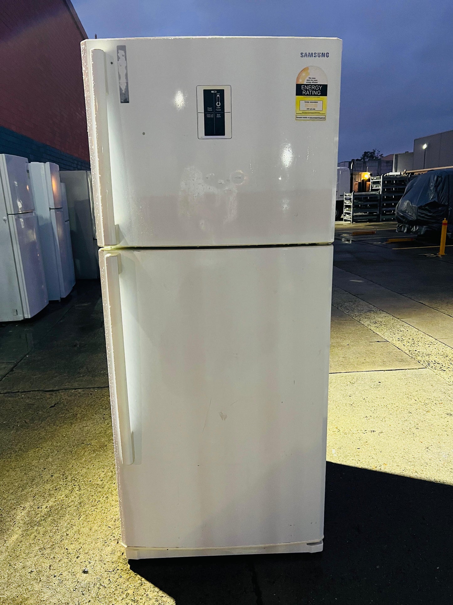 **SAMSUNG 431 LITRES FRIDGE FREEZER**