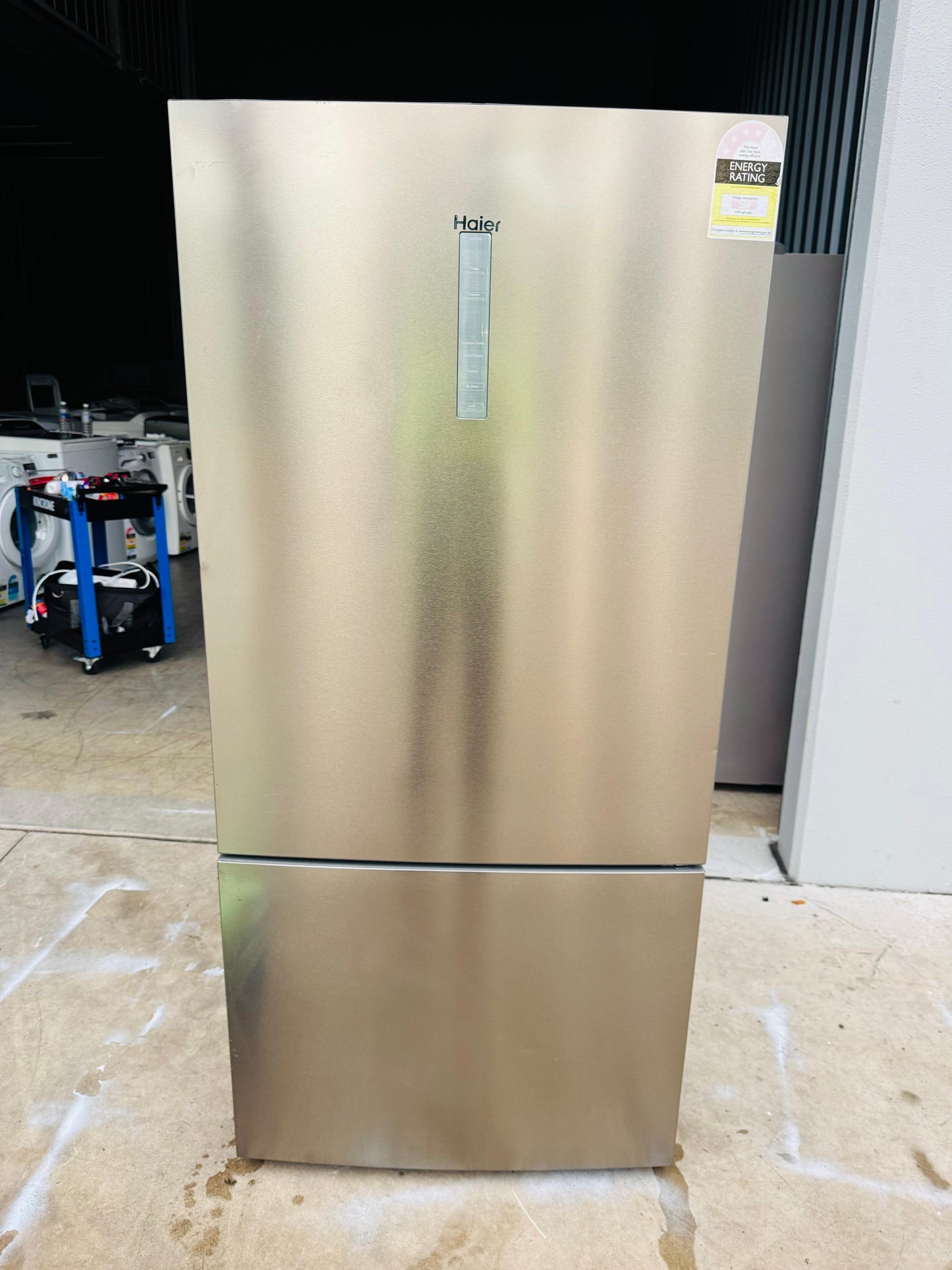**HAIER 517 LITRES FRIDGE FREEZER**