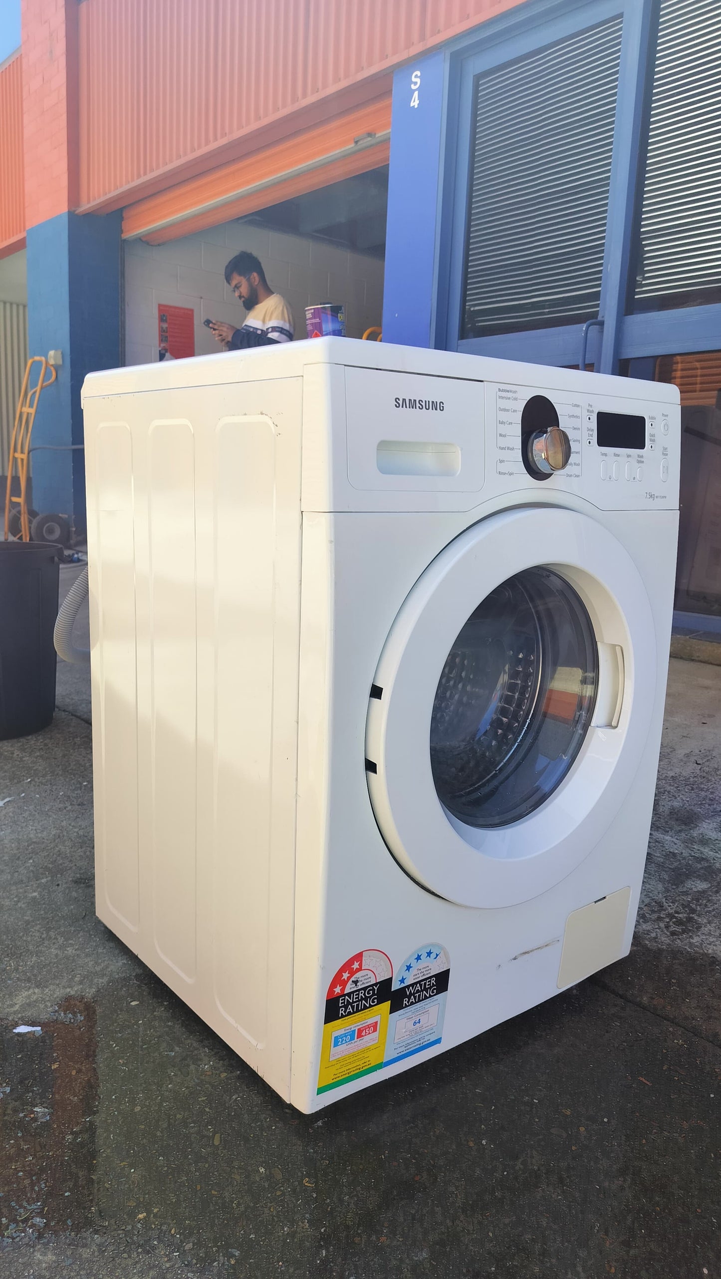 **SAMSUNG 7.5kg FRONT LOADER WASHING MACHINE**