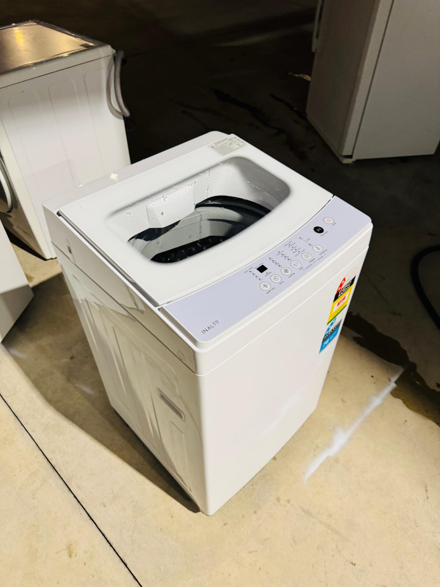 **INALTO 5.5KGS TOP LOADER WASHING MACHINE**