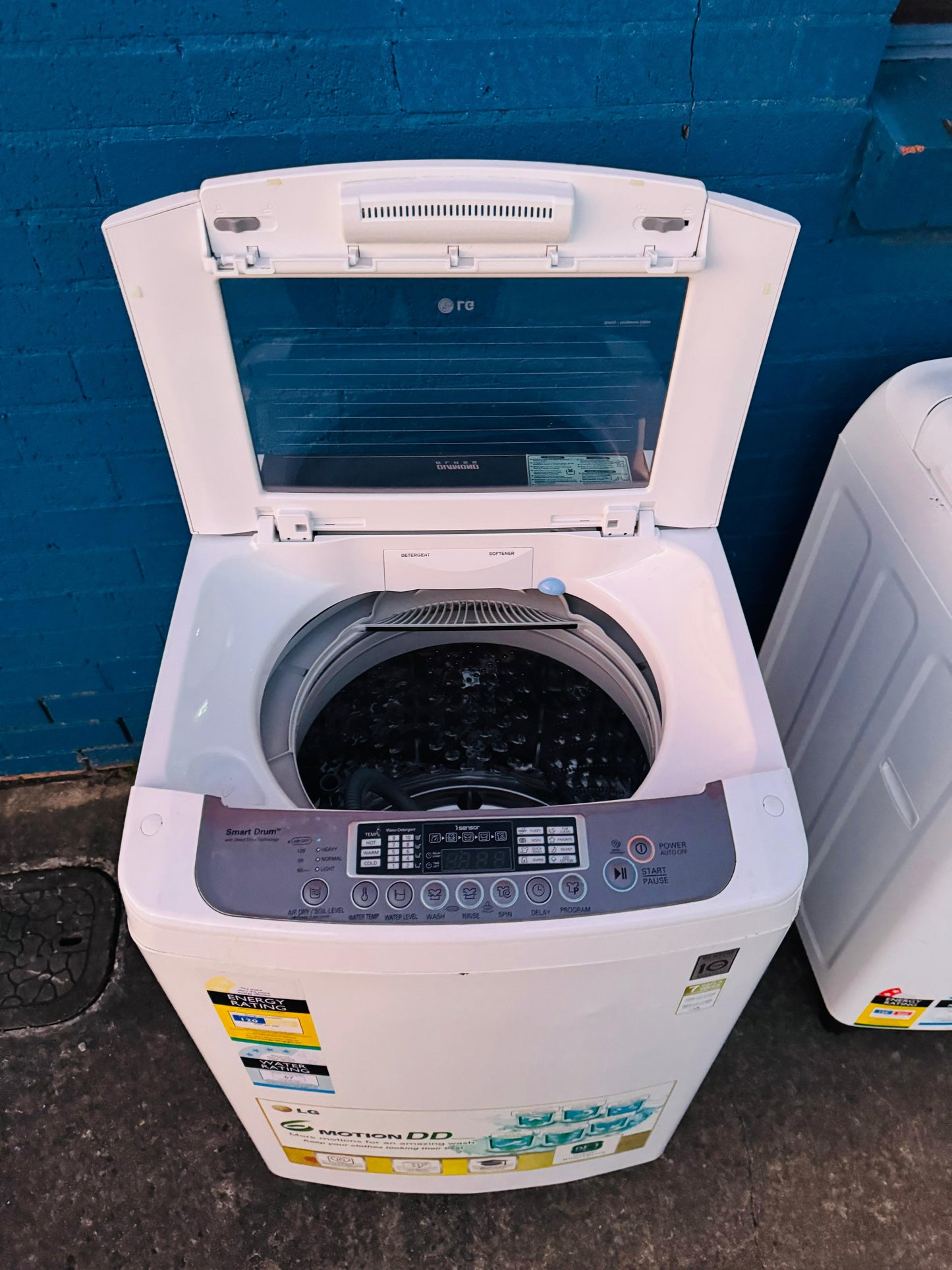 **LG 6.5 KGS TOP LOADER WASHING MACHINE**