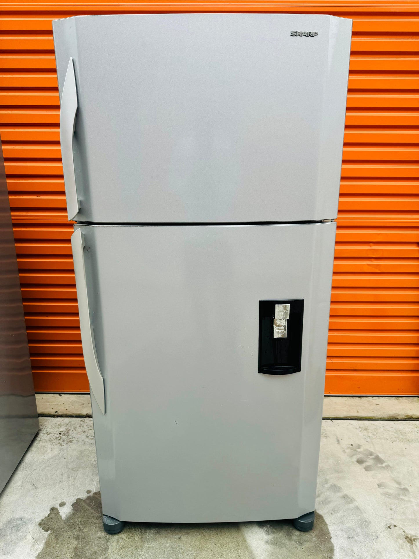 **SHARP 555 LITRES FRIDGE FREEZER**