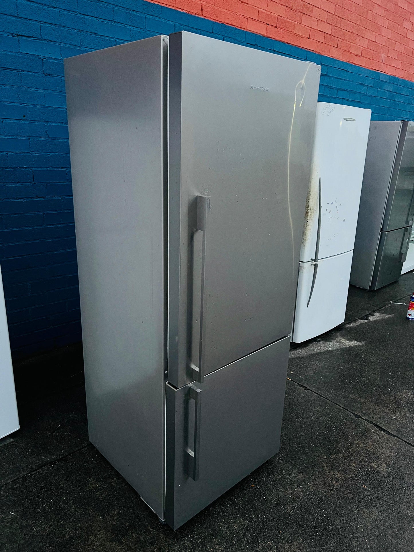 **FISHER & PAYKEL 403 LITRES FRIDGE FREEZER**