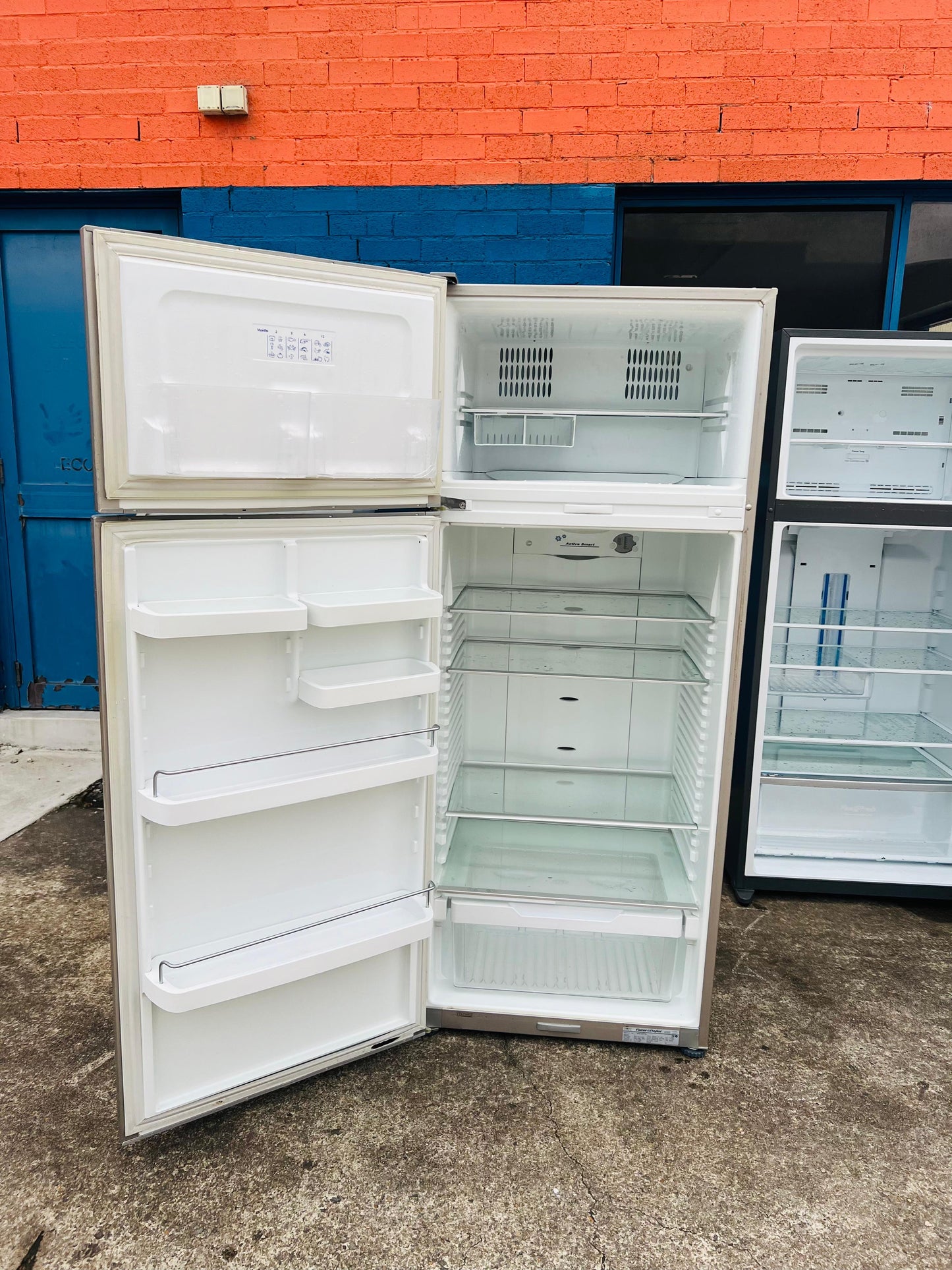 **FISHER & PAYKEL 447 LITRES FRIDGE FREEZER**