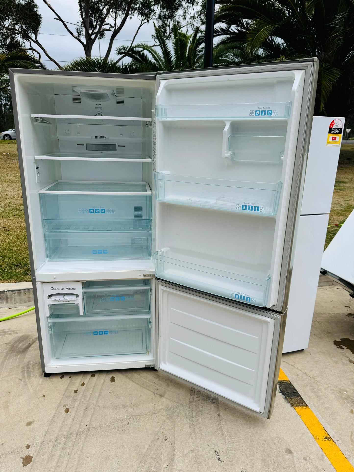 **PANASONIC 418 LITRES FRIDGE FREEZER**