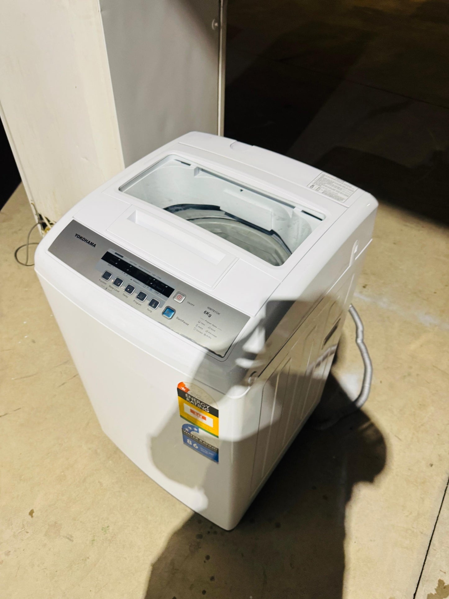 **YOKHOMA 6KGS TOP LOADER WASHING MACHINE**