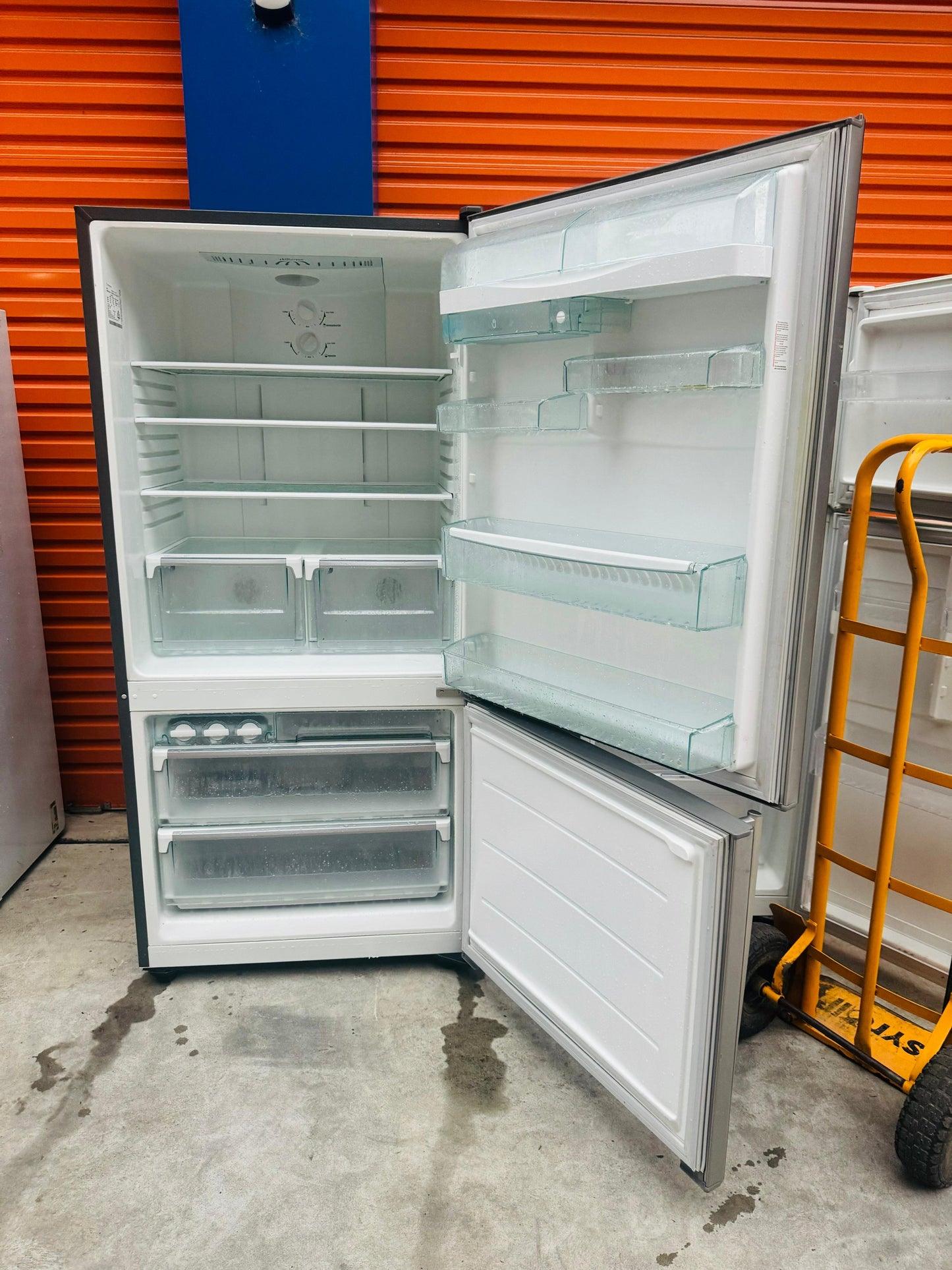 **WESTINGHOUSE 510 LITRES FRIDGE FREEZER**