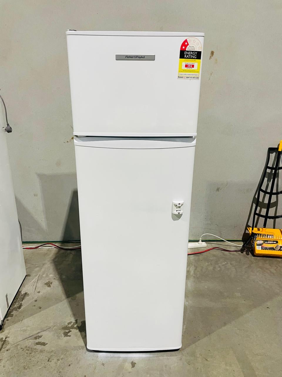 **FISHER & PAYKEL 248 LITRES FRIDGE FREEZER**