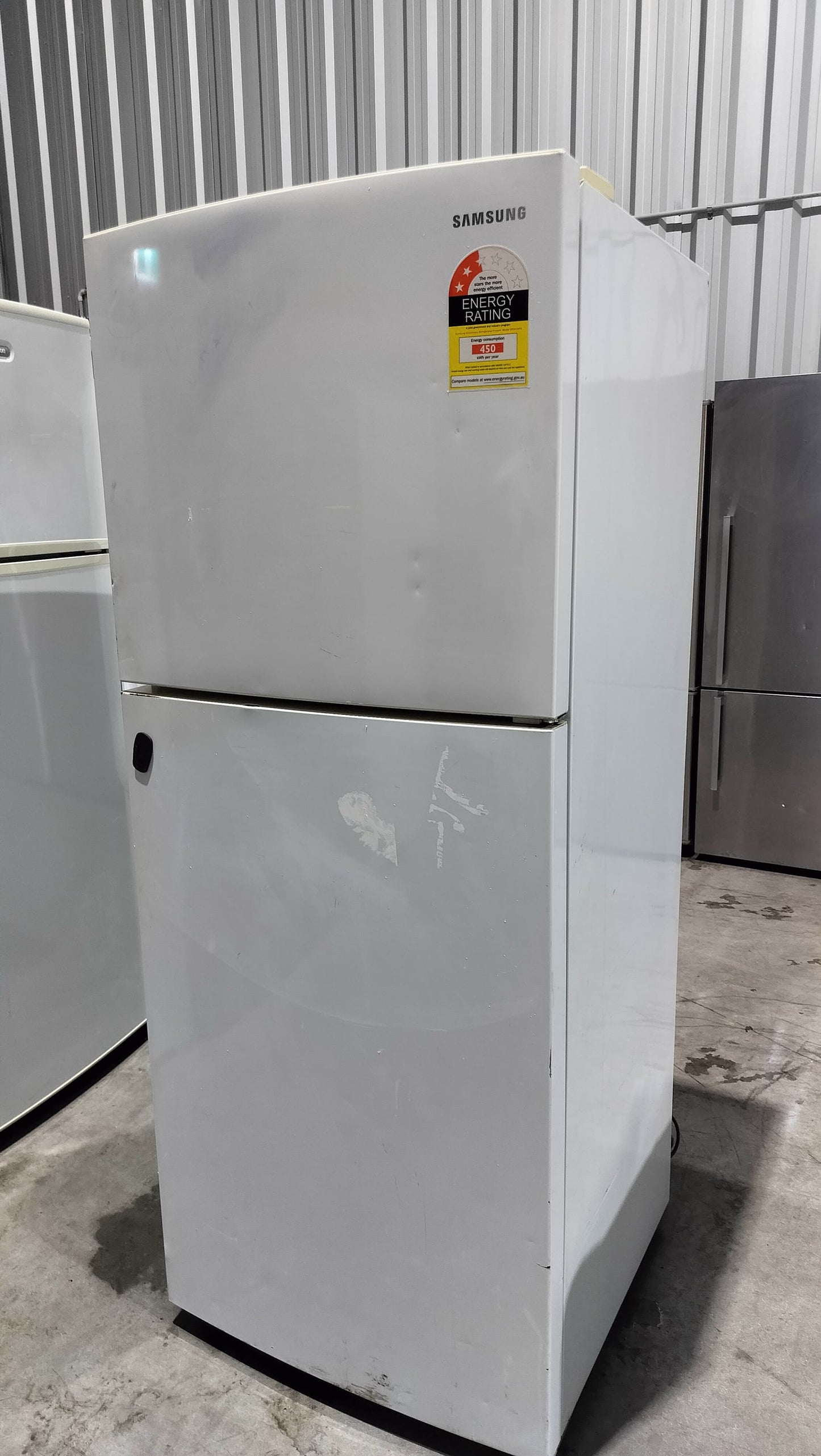 **SAMSUNG 365 LITRES FRIDGE FREEZER**