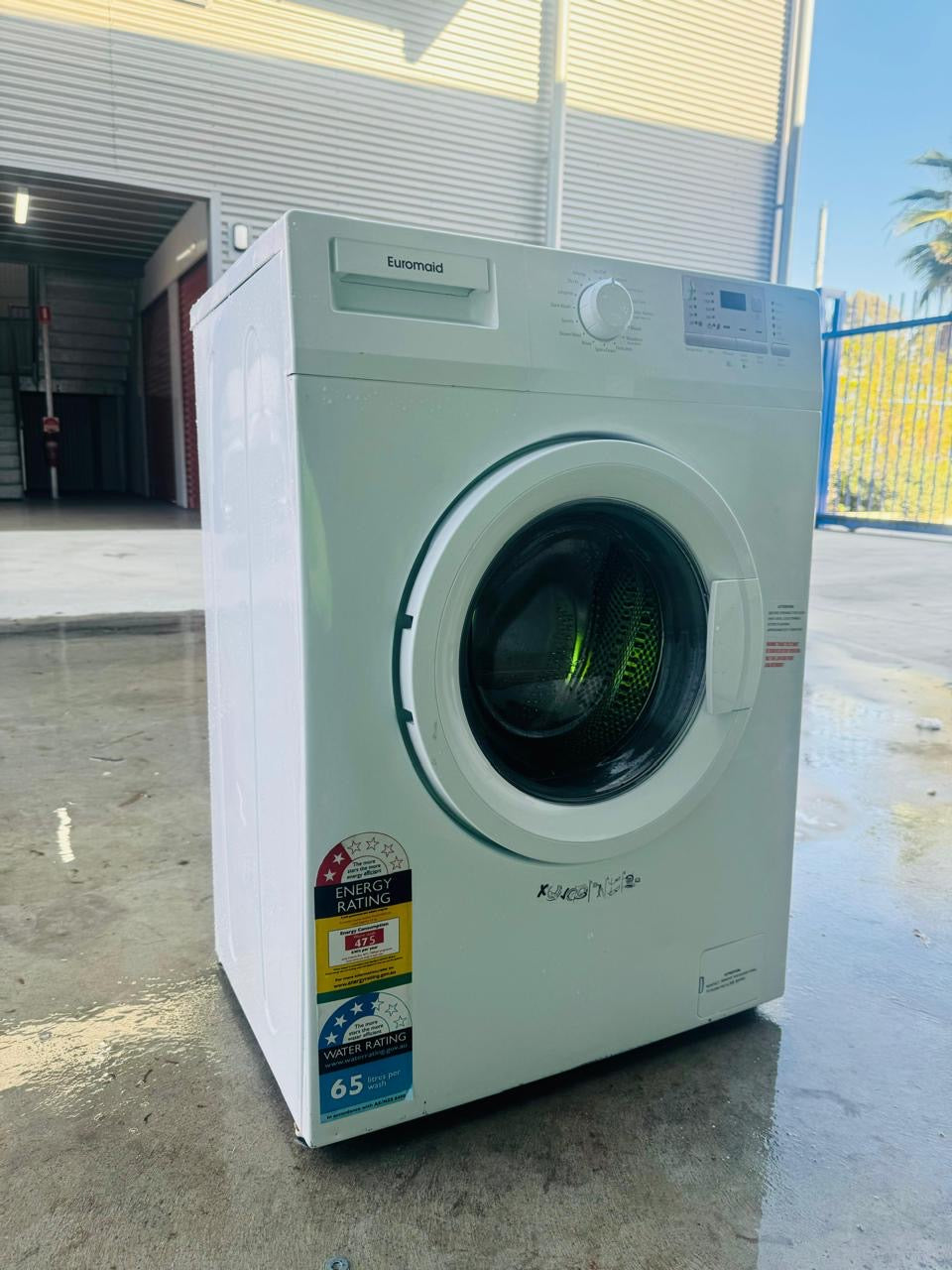 **EUROMAID 5.5KGS FRONT LOADER WASHING MACHINE**