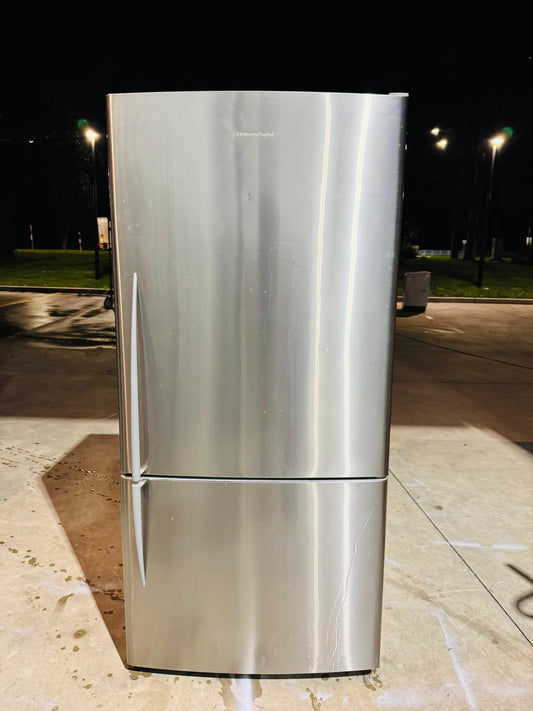 **FISHER & PAYKEL 519 LITRES FRIDGE FREEZER**