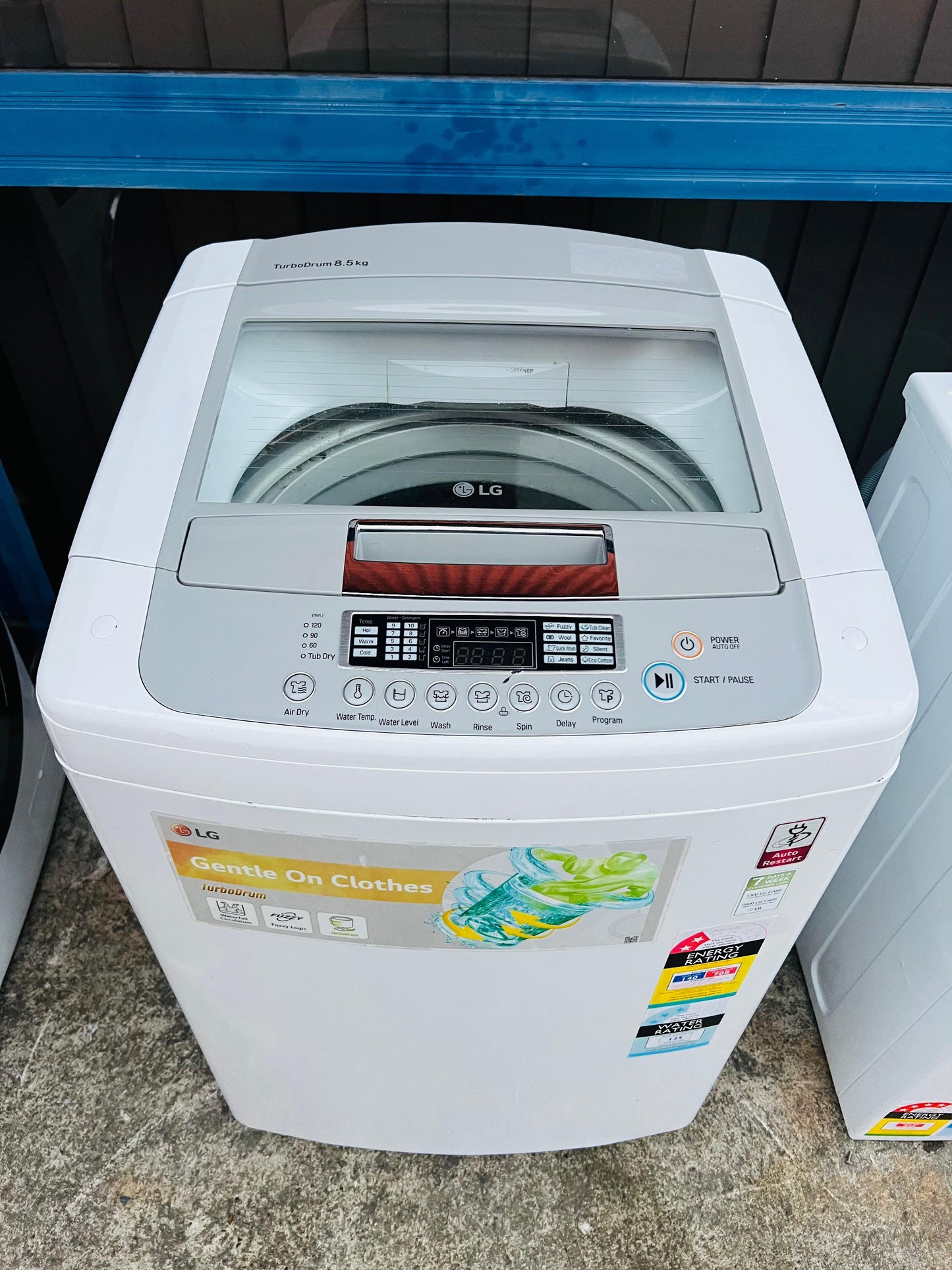 **LG 8.5 KGS TOP LOADER WASHING MACHINE**