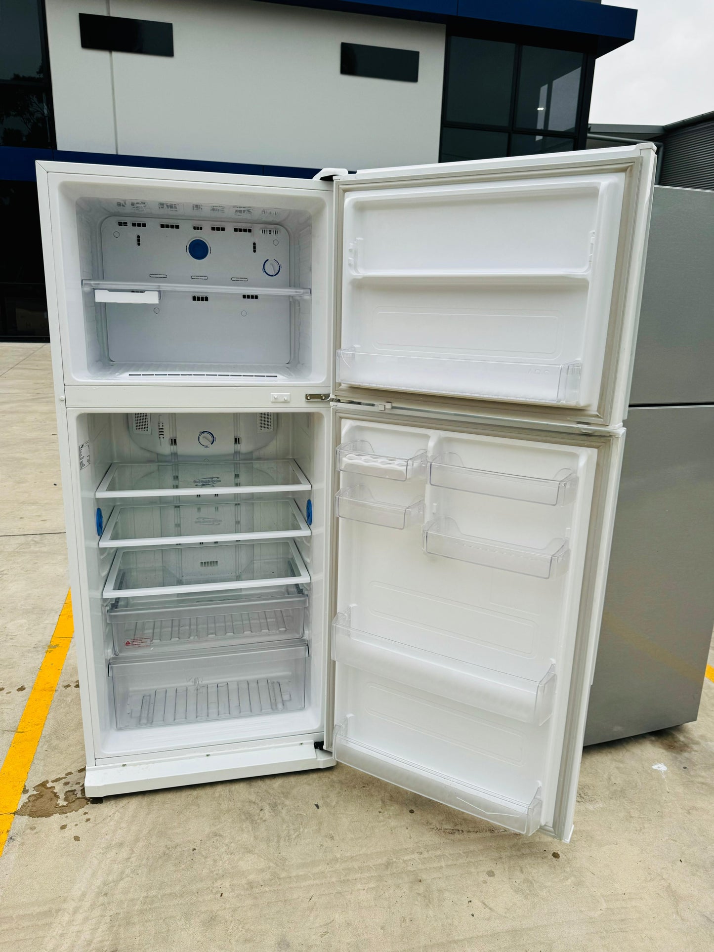 **SAMSUNG 419 LITRES FRIDGE FREEZER**