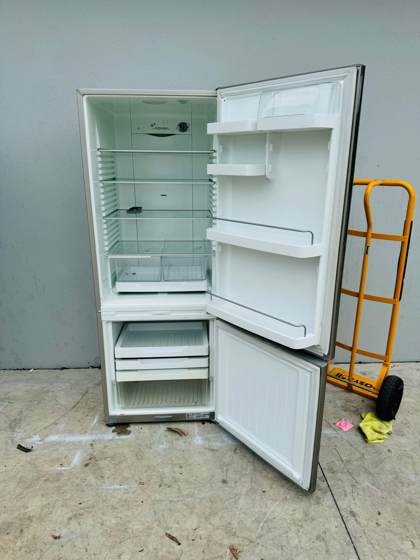 **FISHER & PAYKEL 403 LITRES FRIDGE FREEZER**