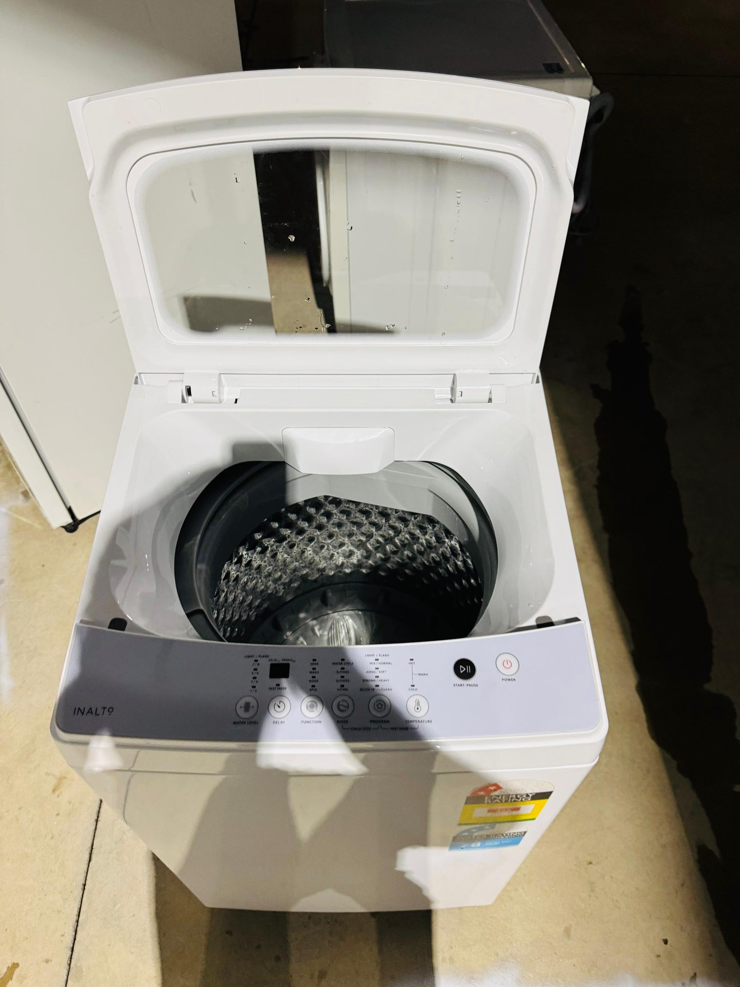 **INALTO 5.5KGS TOP LOADER WASHING MACHINE**