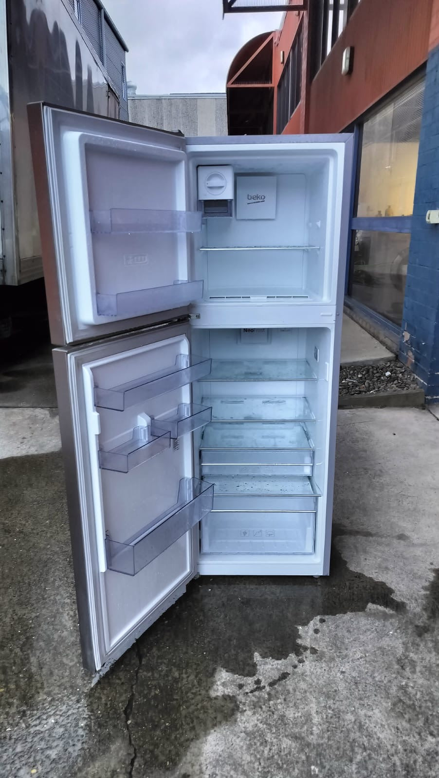 **BEKO 248 LITRES FRIDGE FREEZER**