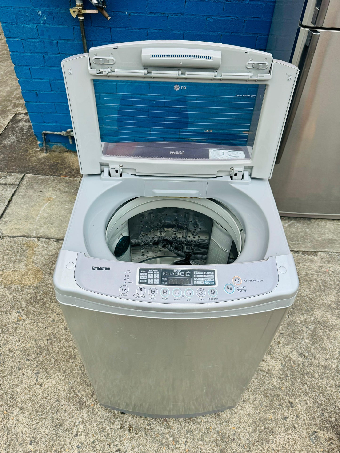 **LG 8.5 KGS TOP LOADER WASHING MACHINE**