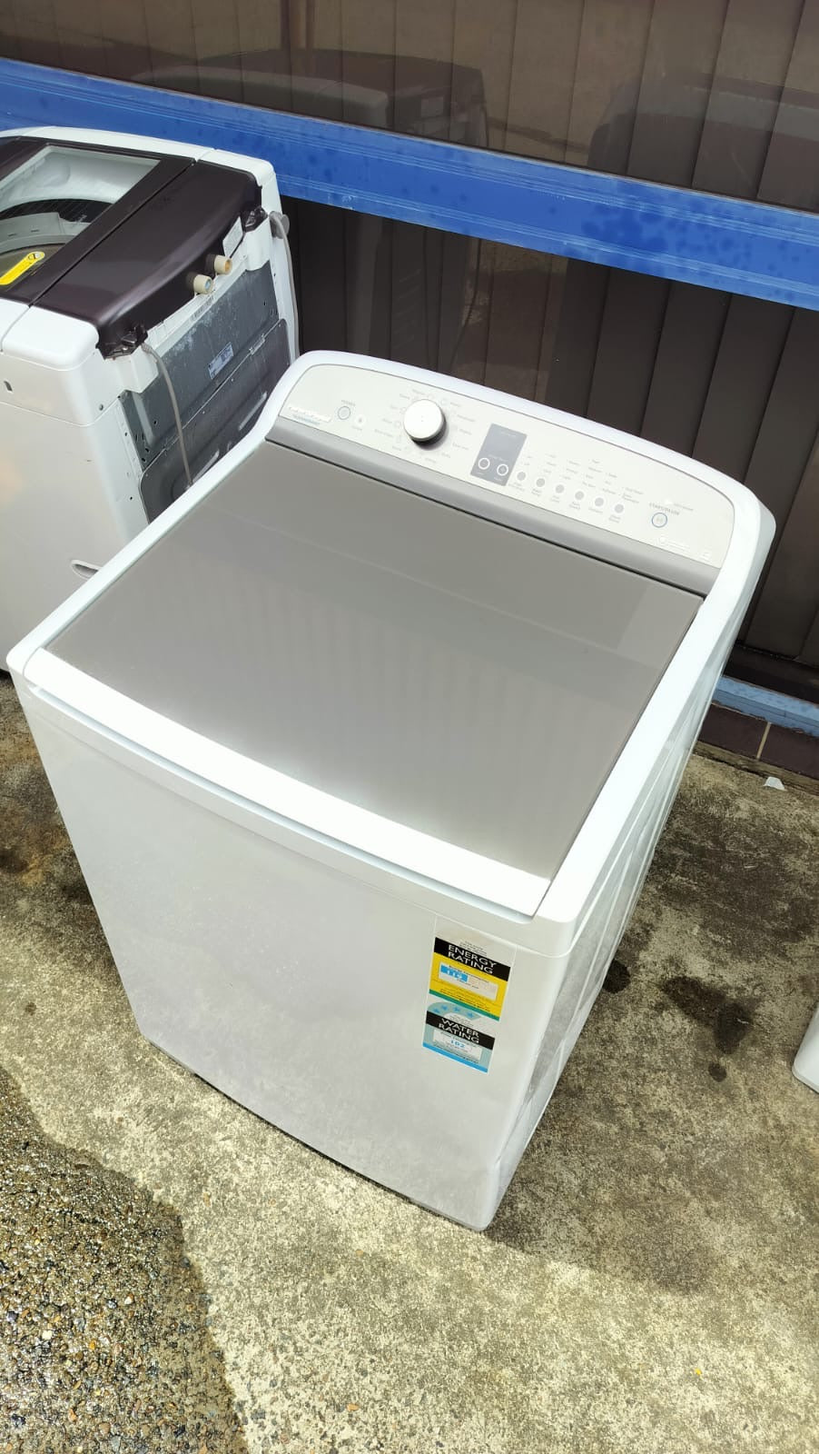 **FISHER & PAYKEL 10 KGS TOPLOADER WASHING MACHINE**