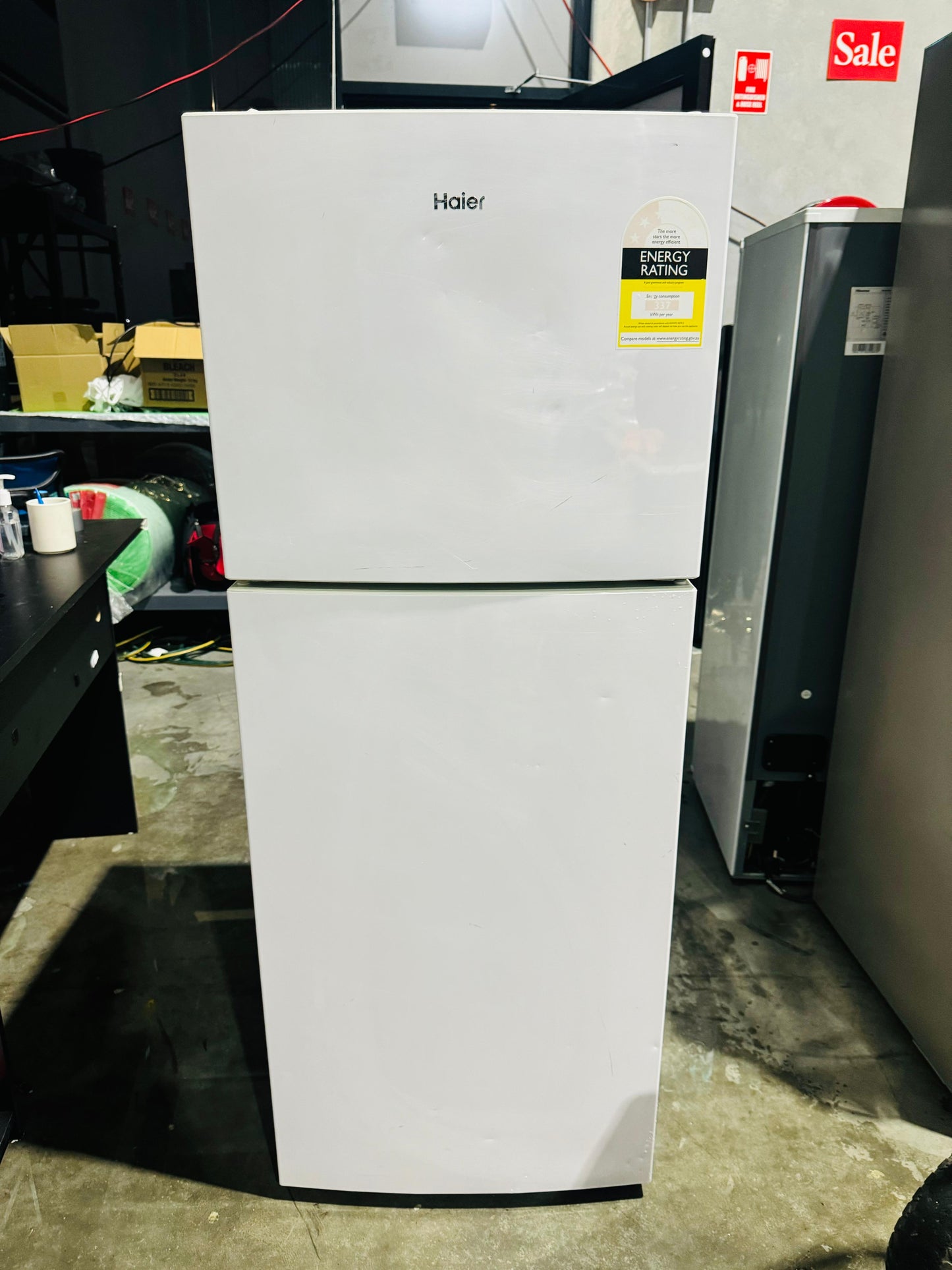 **HAIER 222 LITRES FRIDGE FREEZER**