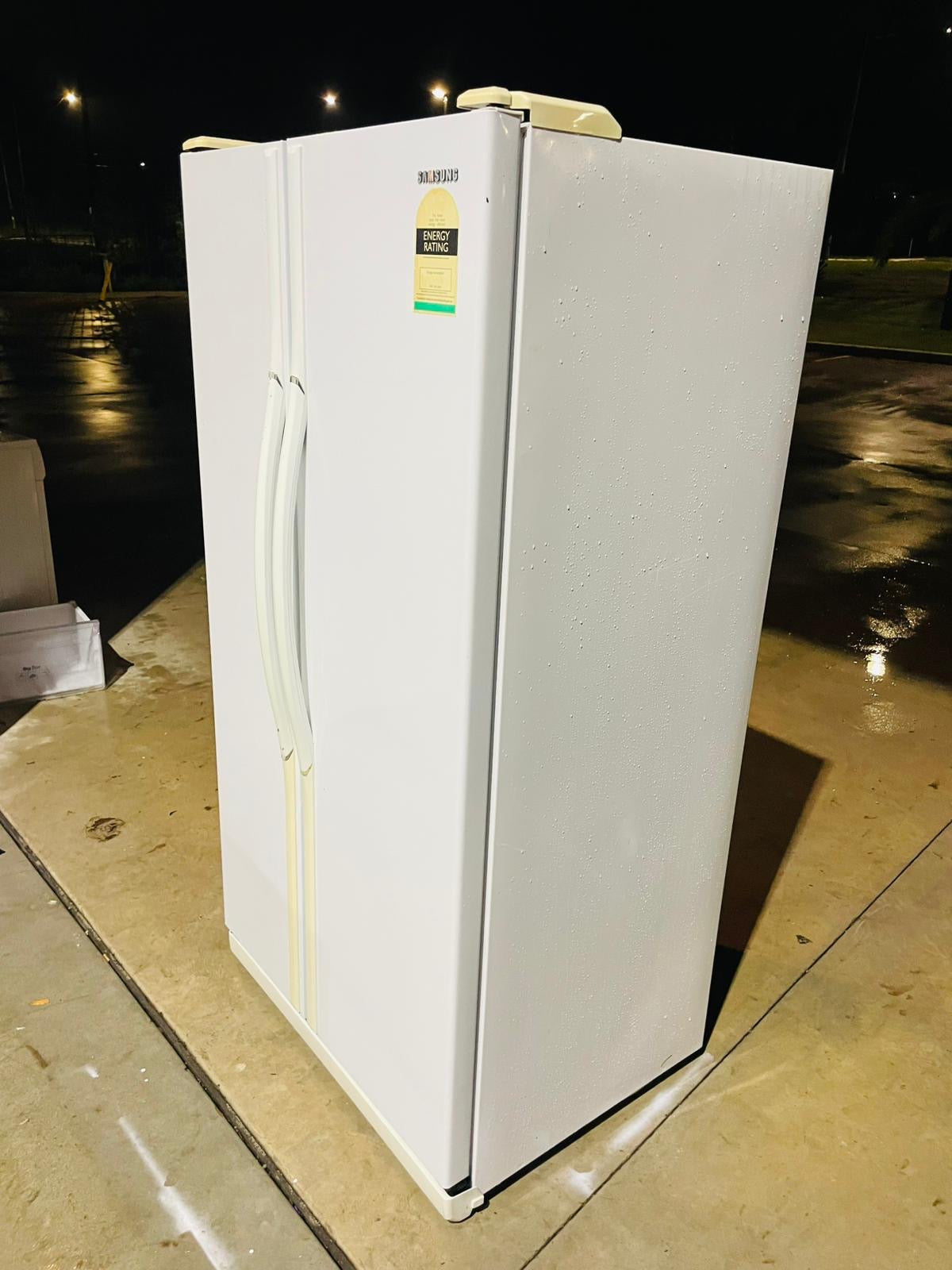 **SAMSUNG 535 LITRES SIDE BY SIDE DOOR FRIDGE FREEZER**