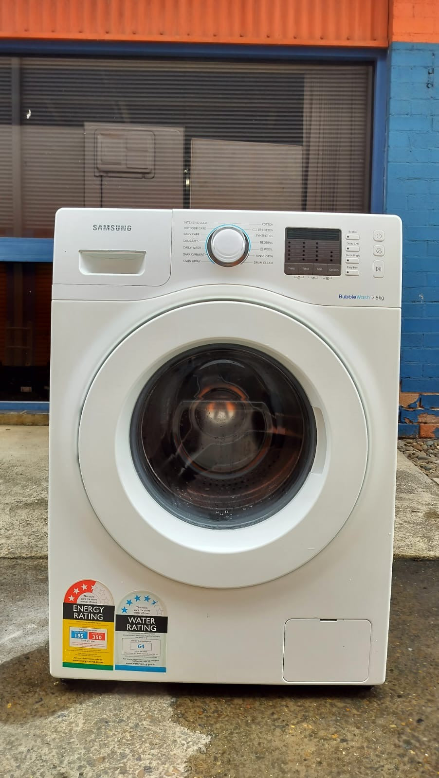 **SAMSUNG 7.5 KGS FRONT LOADER WASHING MACHINE**