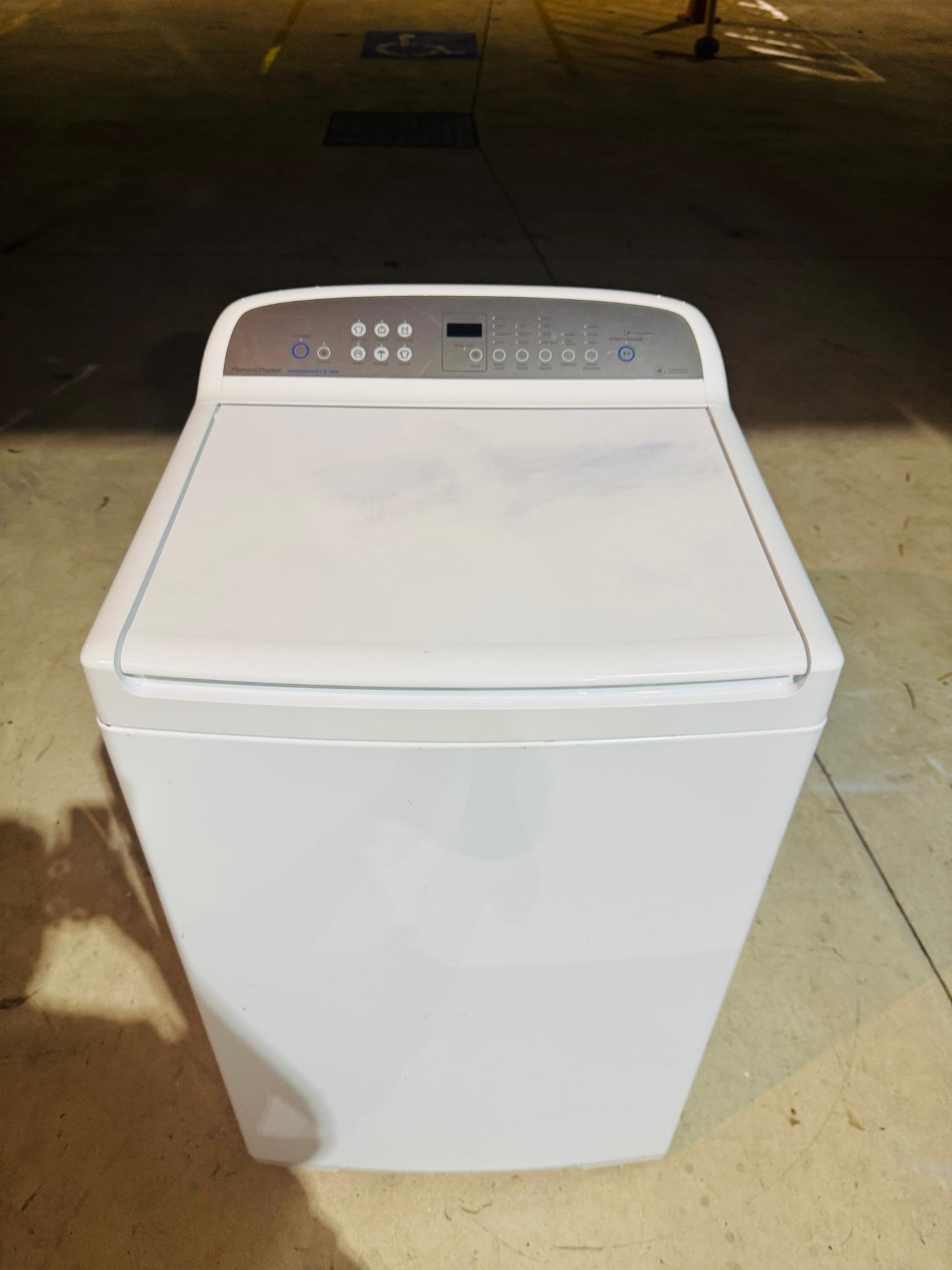 **FISHER & PAYKEL 8.5KGS TOP LOADER WASHING MACHINE**