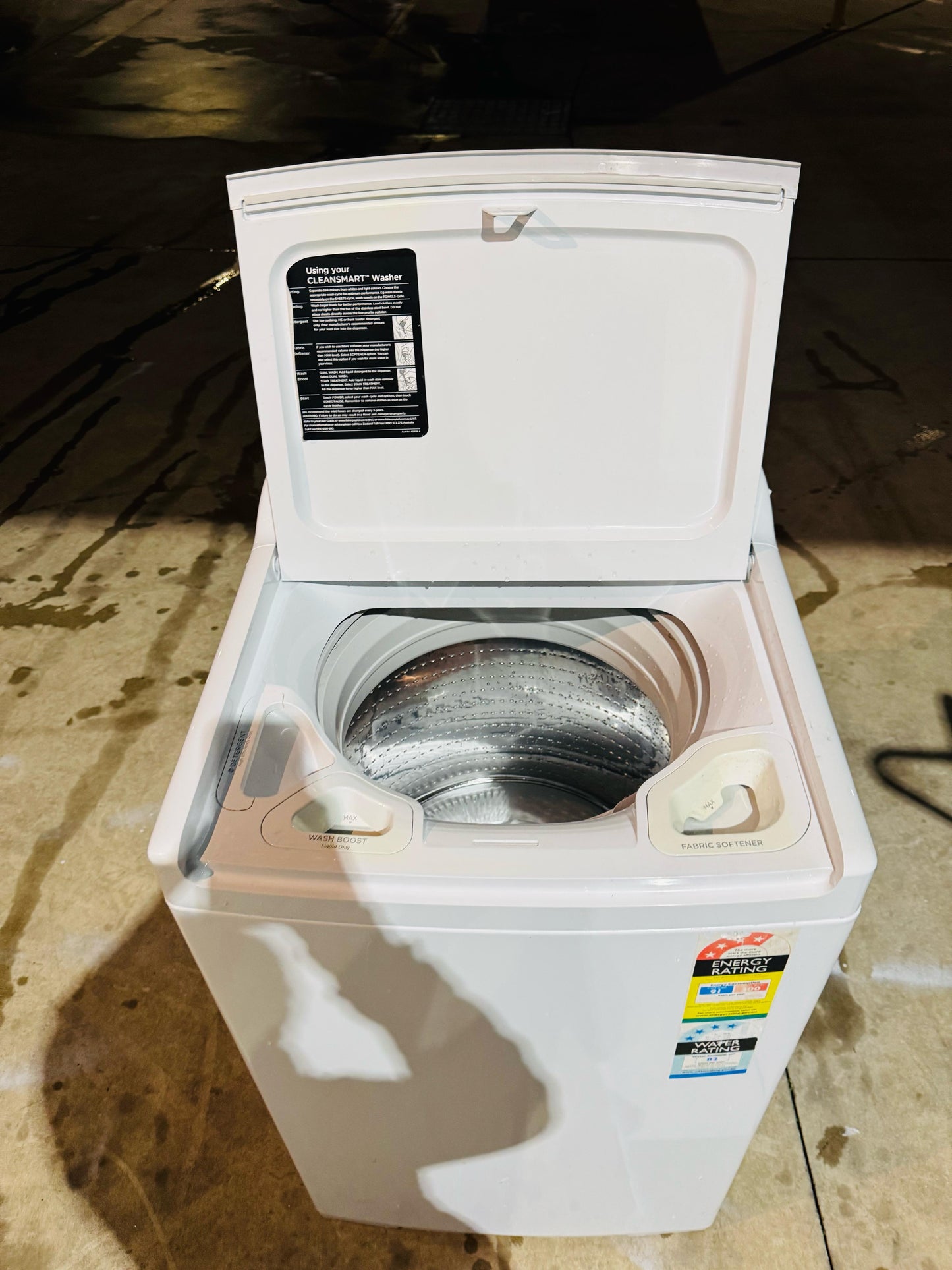 **FISHER AND PAYKEL 8KGS TOP LOADER WASHING MACHINE**