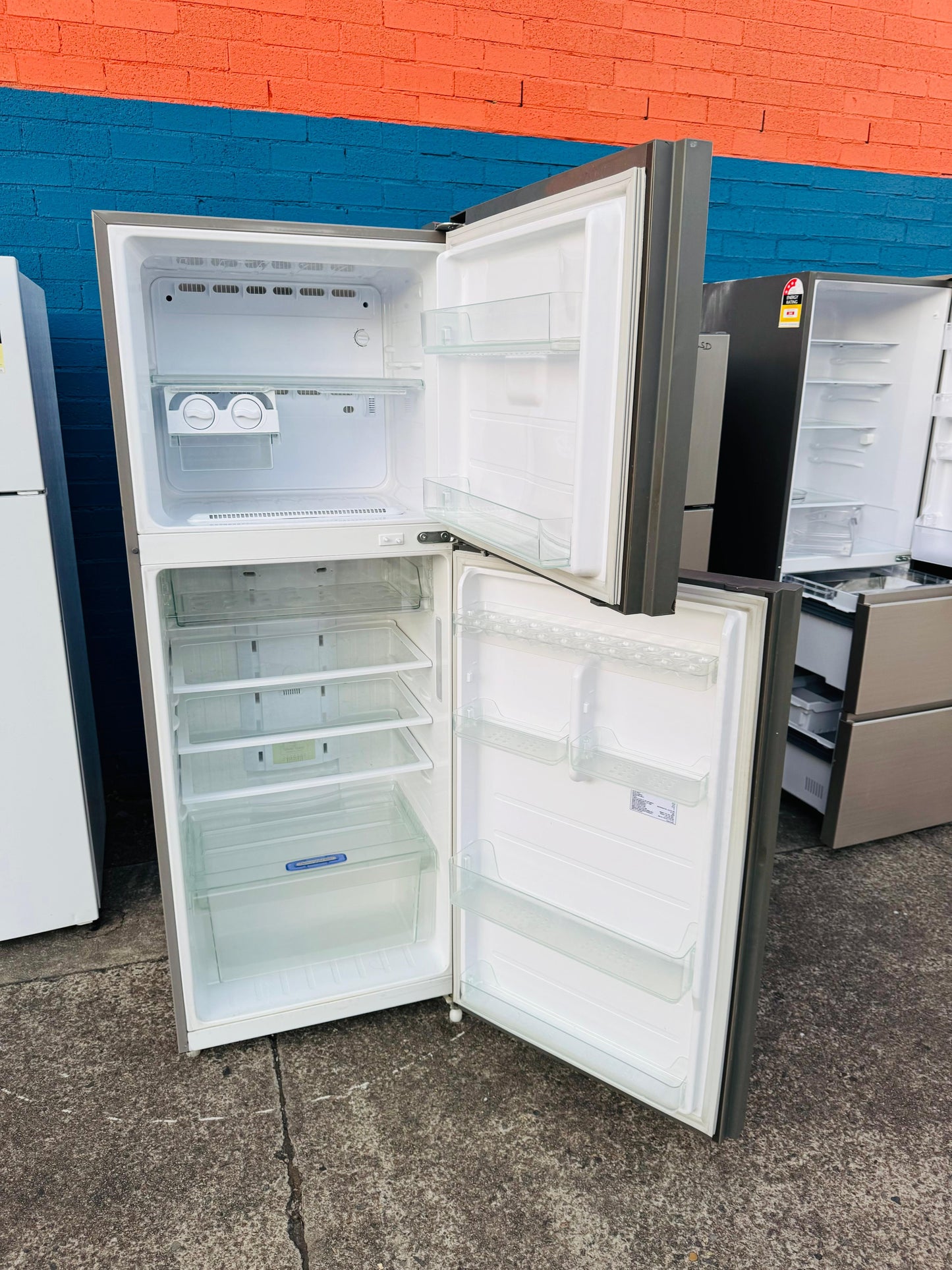 **SAMSUNG 390 LITRES FRIDGE FREEZER**