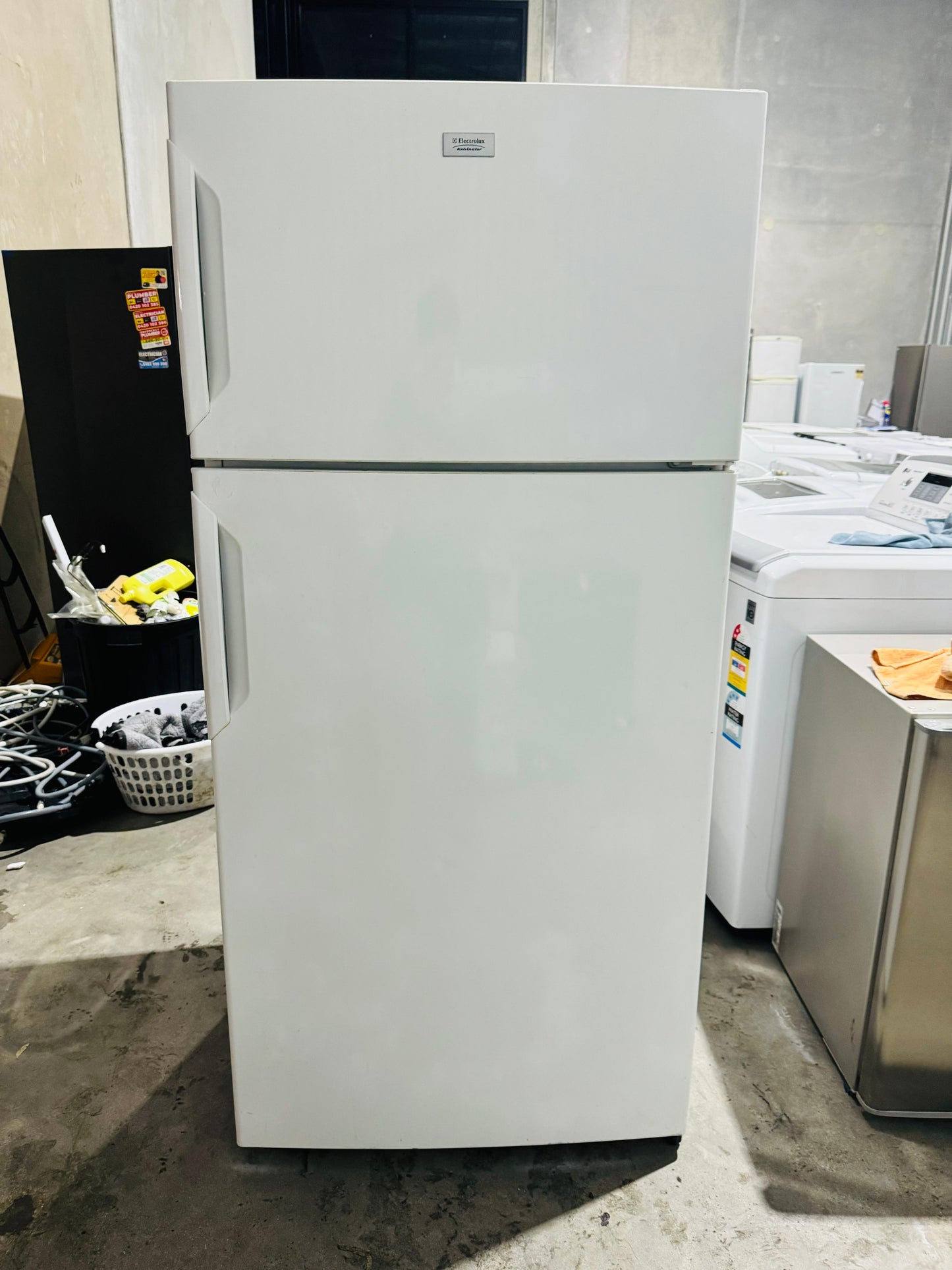 **ELECTROLUX 517 LITRES FRIDGE FREEZER**