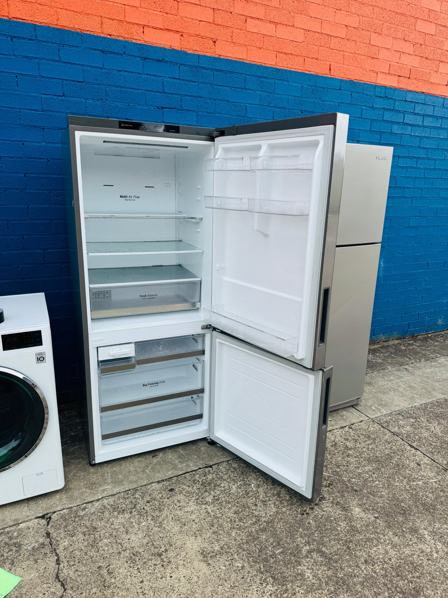 **LG 454 LITRES FRIDGE FREEZER**