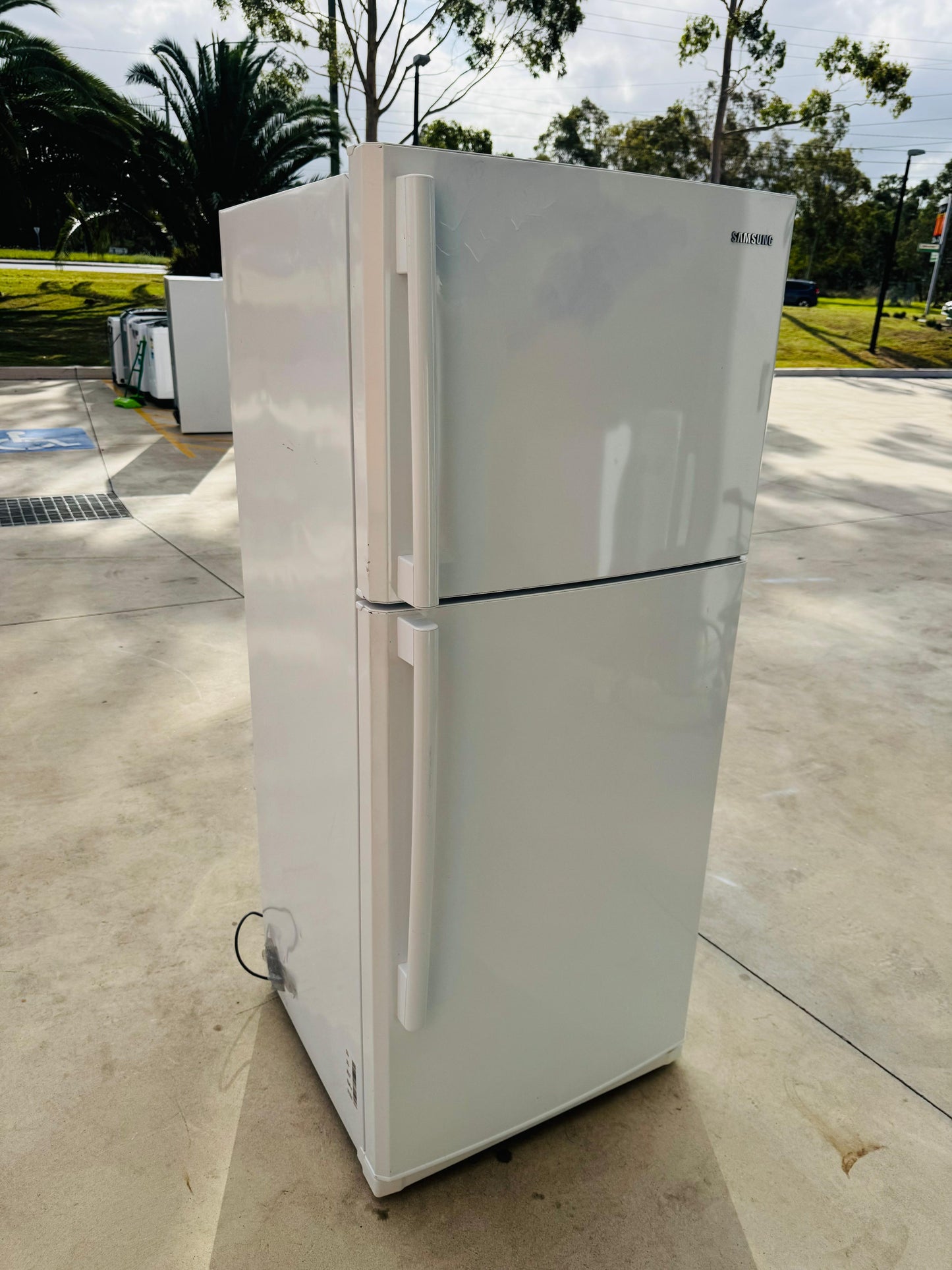 **SAMSUNG 434 LITRES FRIDGE FREEZER**