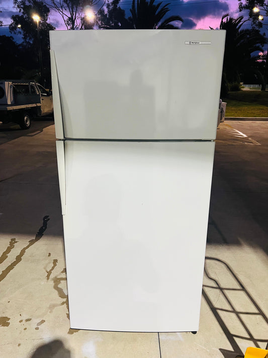 **WESTINGHOUSE 520 LITRES FRIDGE FREEZER**