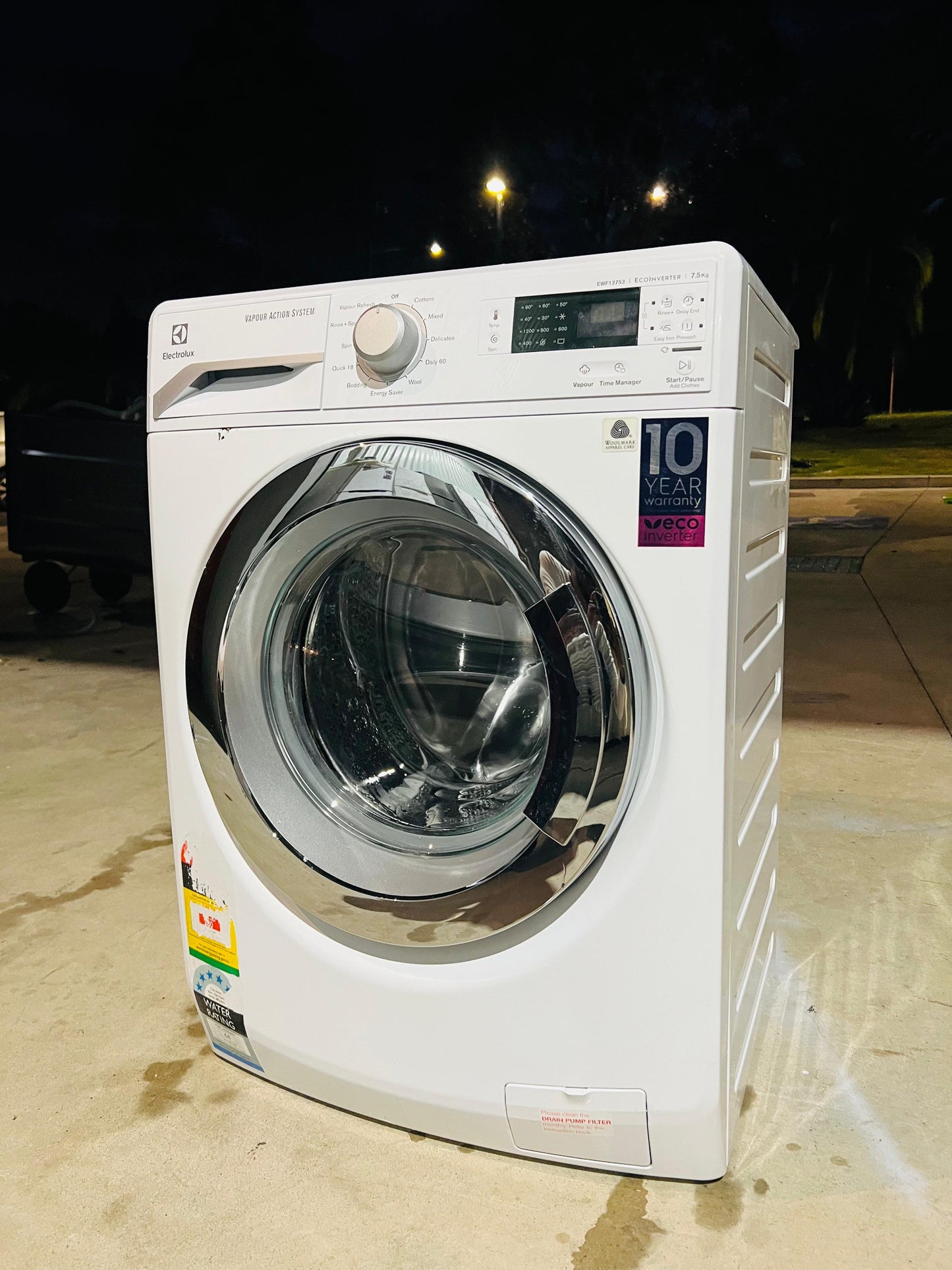 **ELECTROLUX 7.5 KGS FRONT LOADER WASHING MACHINE**