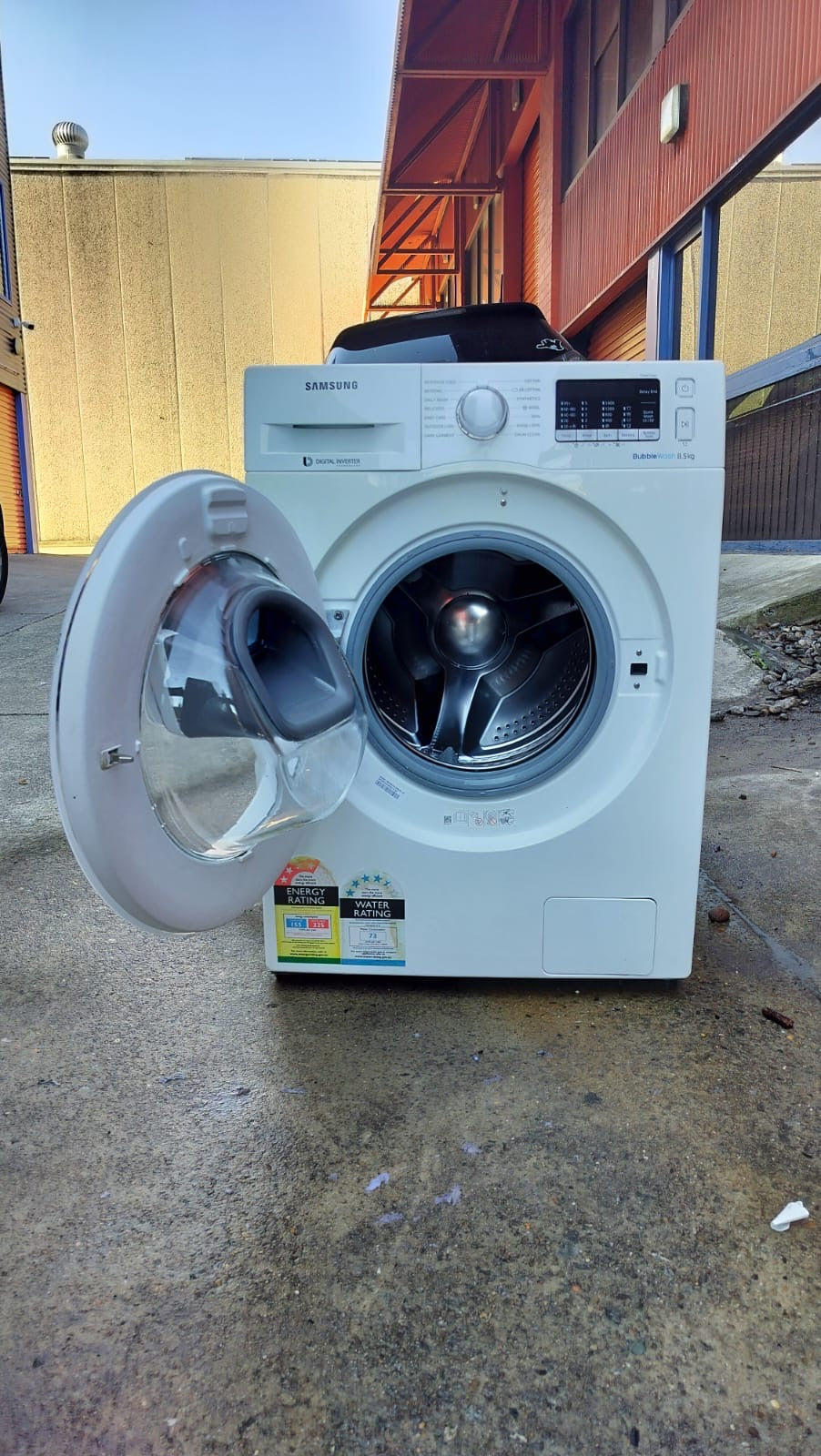 **SAMSUNG 8.5kg FRONT LOADER WASHING MACHINE**