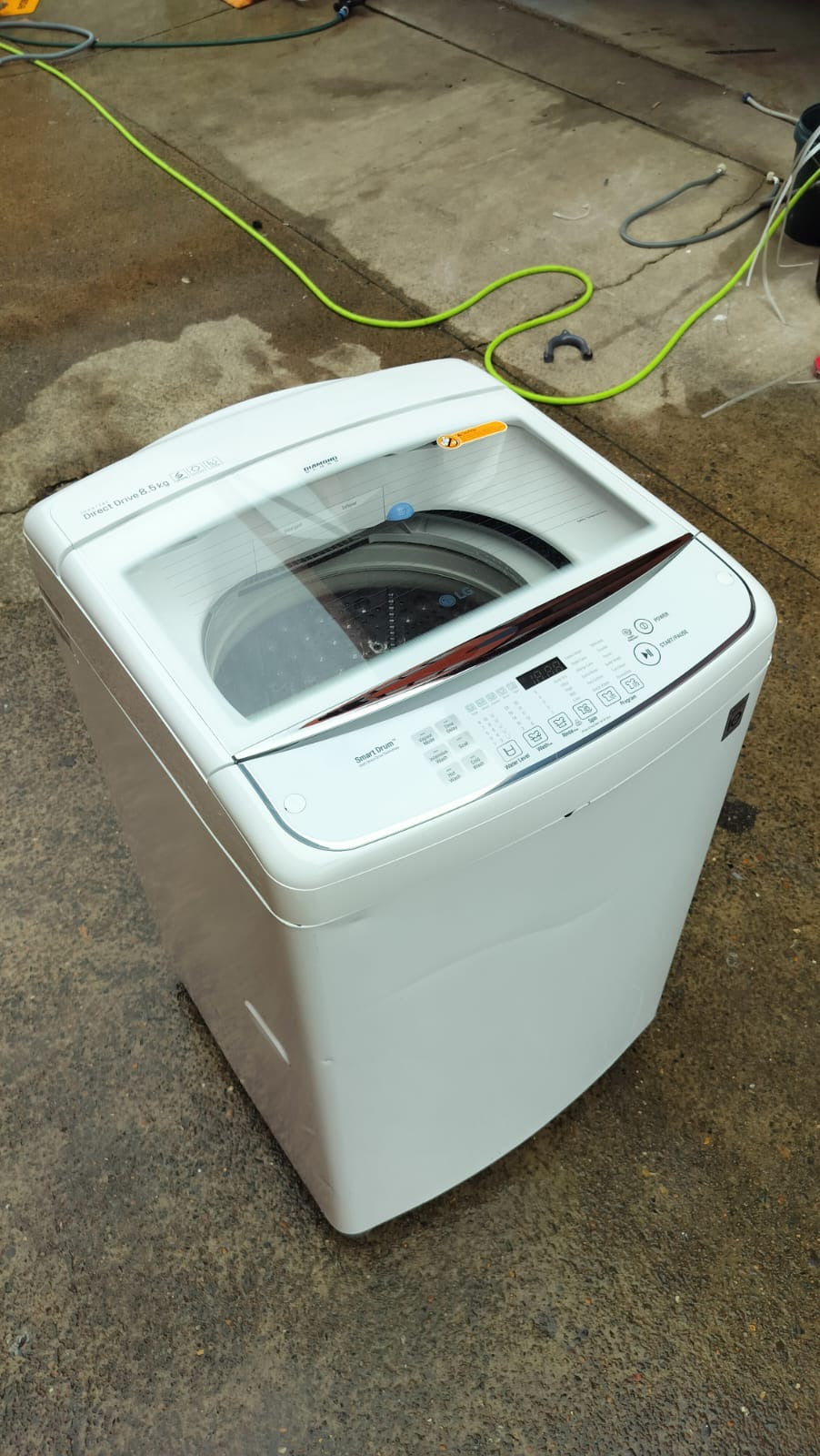 **LG 8.5 KGS TOPLOADER WASHING MACHINE**