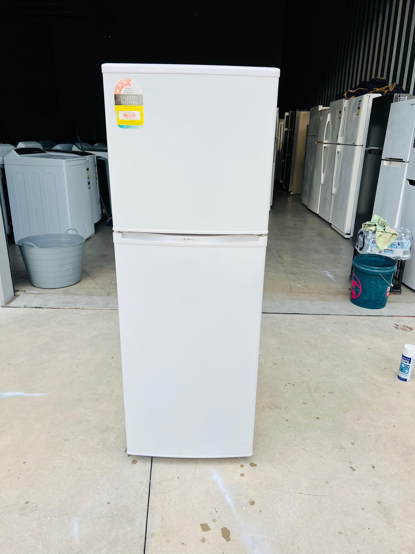 **LG 202 LITRES FRIDGE FREEZER**