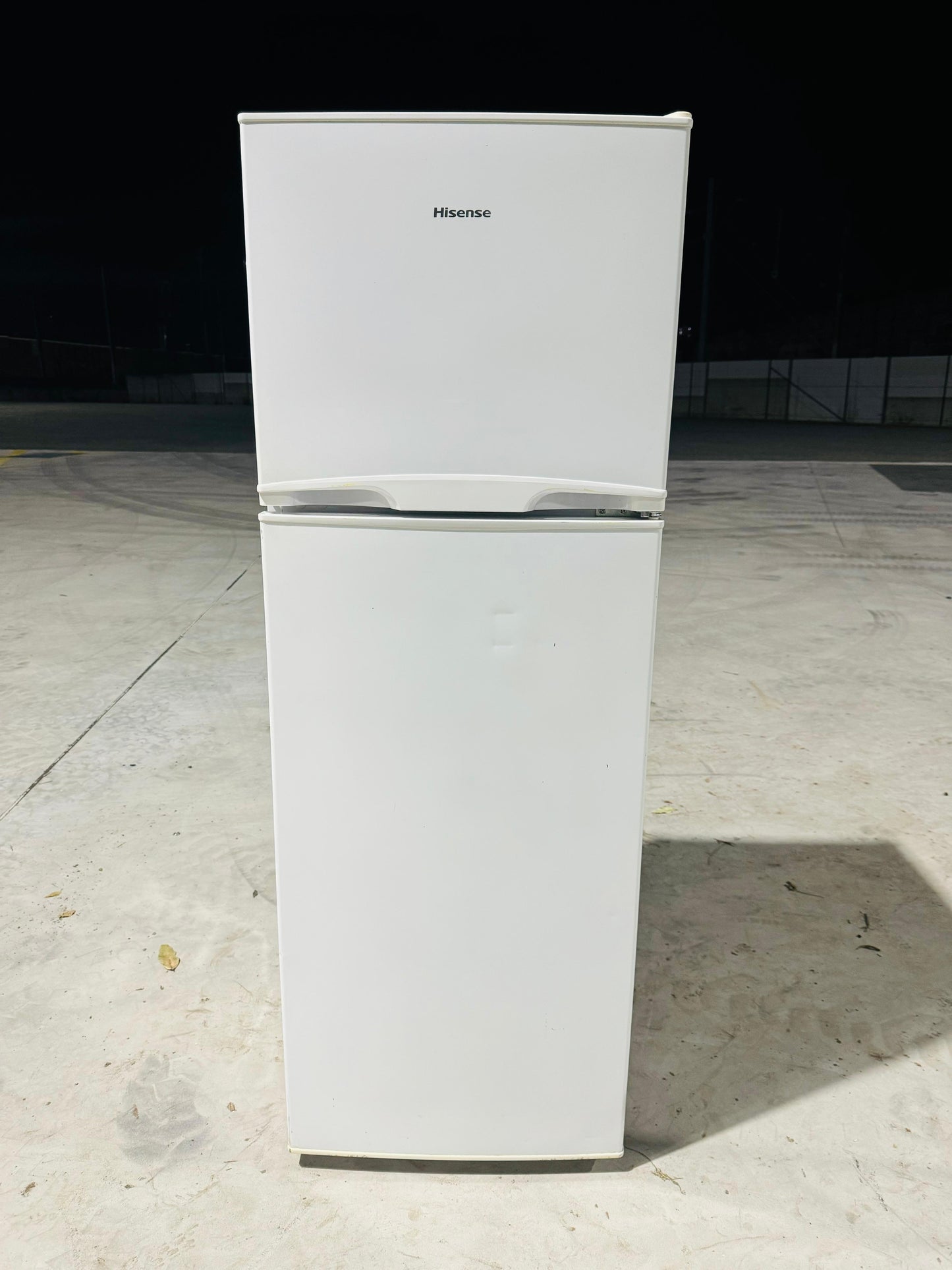 **HISENSE 342 LITRES FRIDGE FREEZER**