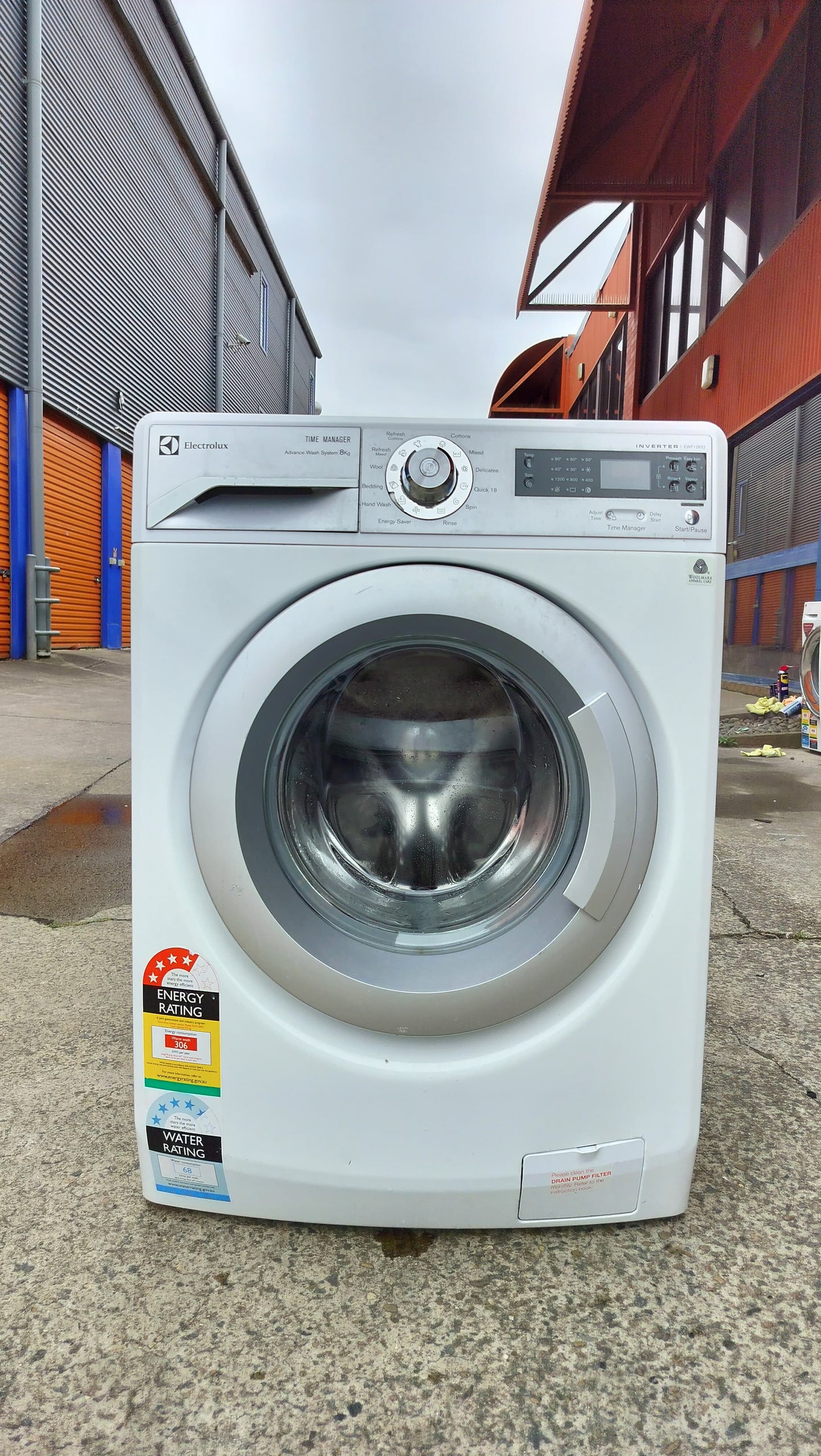 **ELECTROLUX 8 KGS FRONT LOADER WASHING MACHINE**