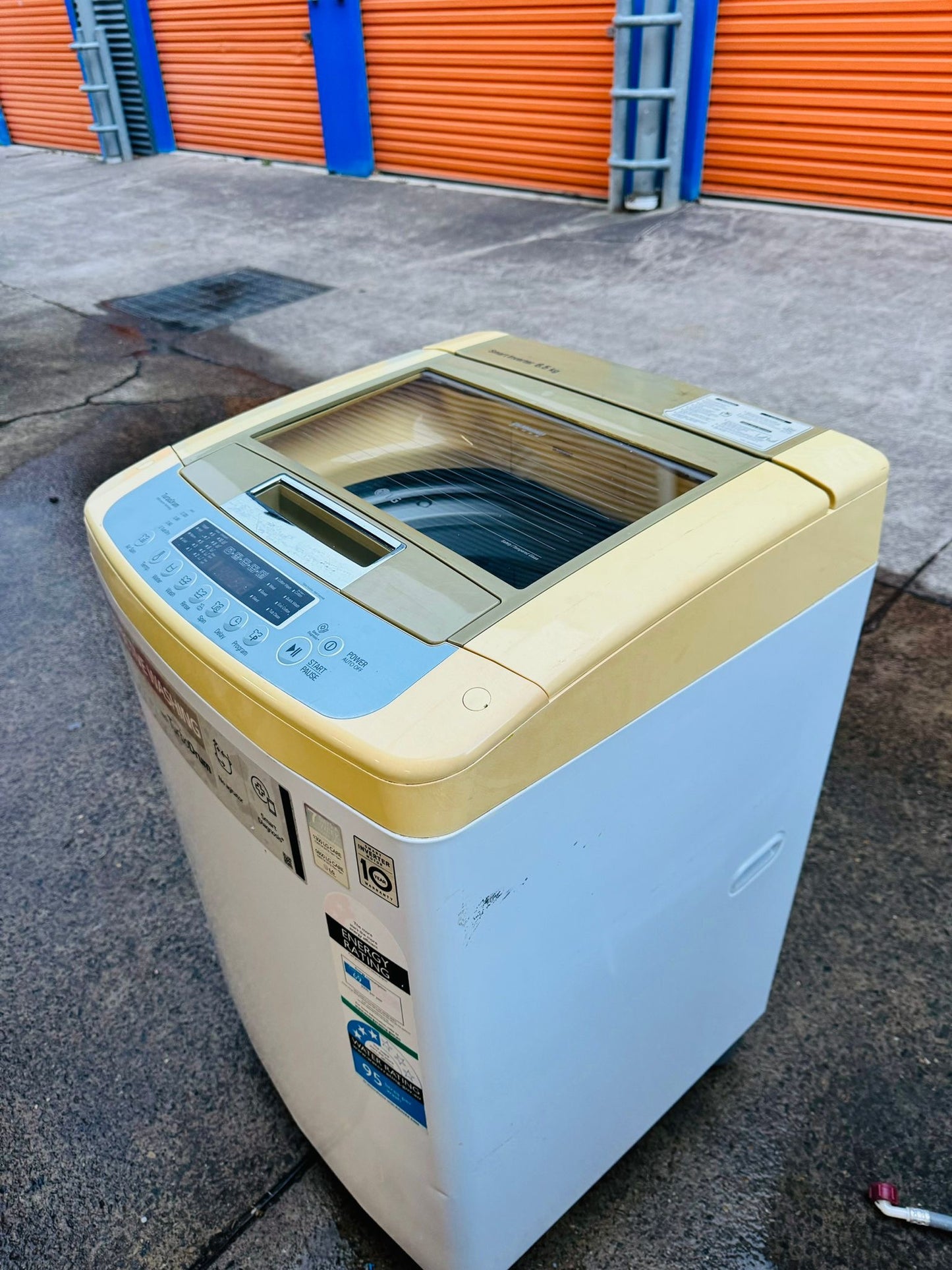 **LG 6.5KGS TOP LOADER WASHING MACHINE**