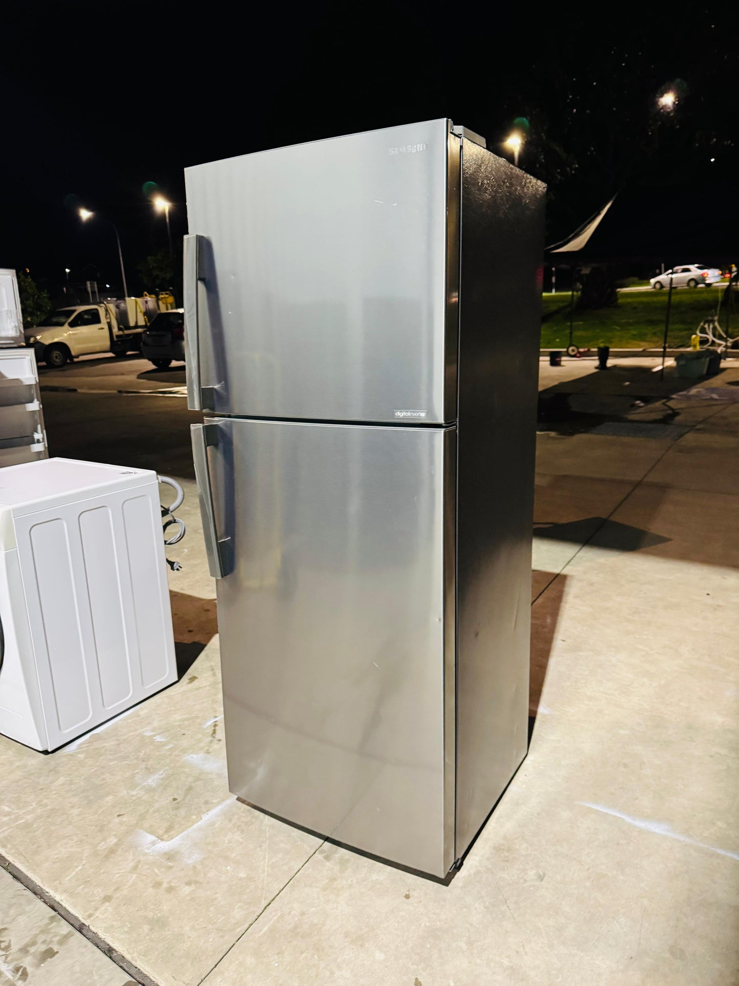 **SAMSUNG 393 LITRES FRIDGE FREEZER**