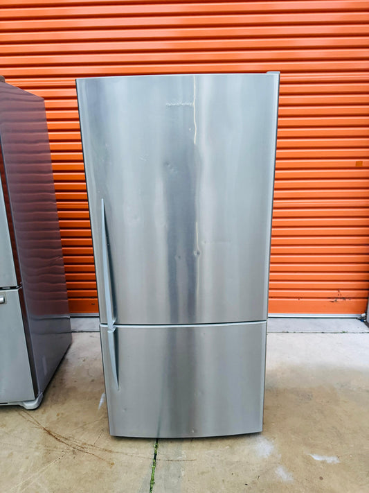 **FISHER & PAYKEL 519 LITRES FRIDGE FREEZER**