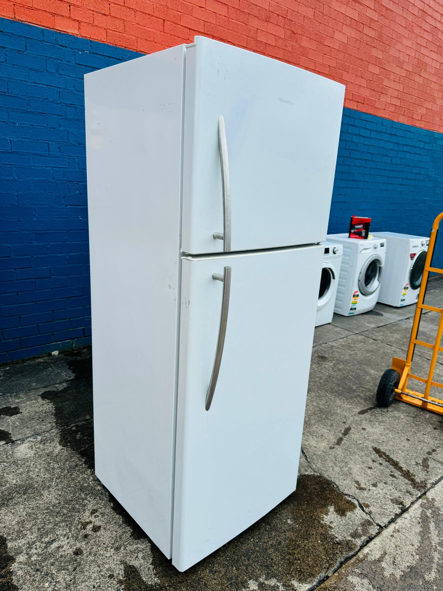 **HISENSE 436 LITRES FRIDGE FREEZER**